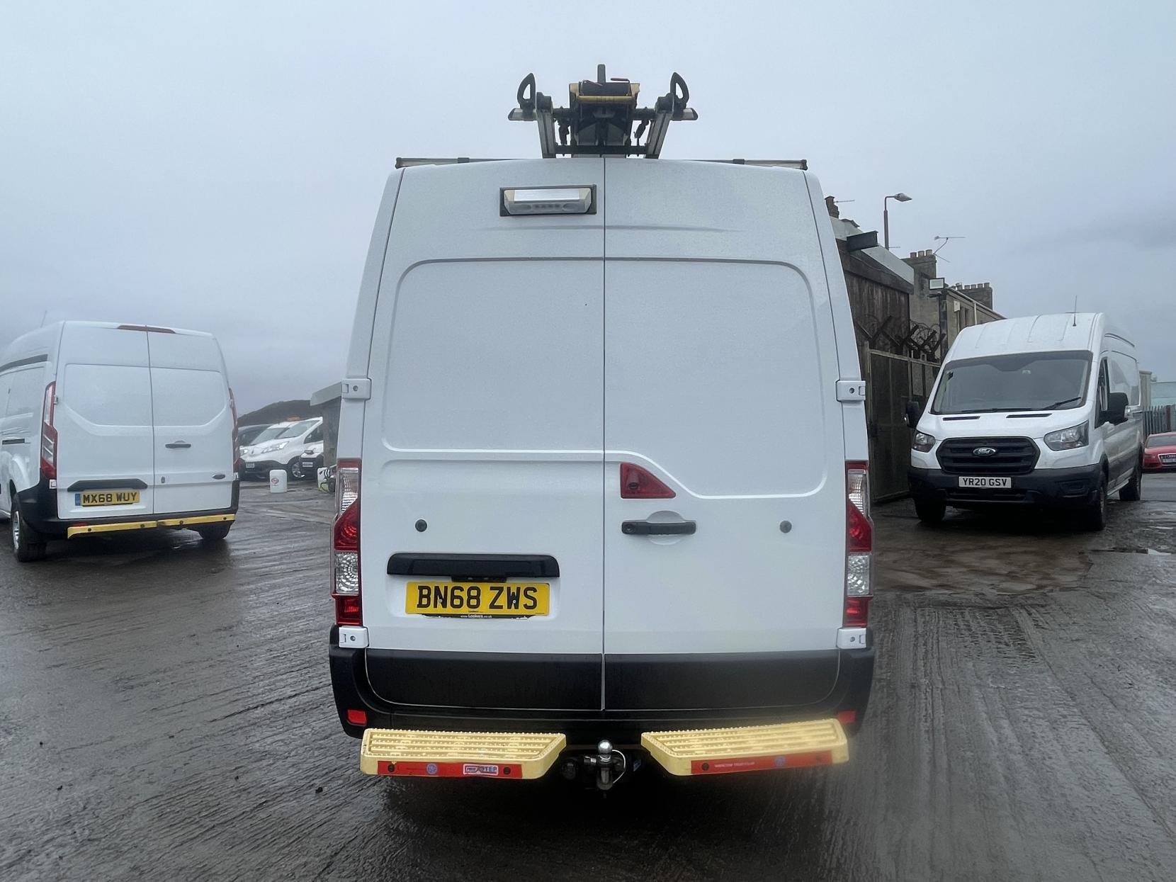 Vauxhall Movano 2.3 CDTi 3500 Panel Van 5dr Diesel Manual FWD L2 H2 Euro 6 (130 ps)