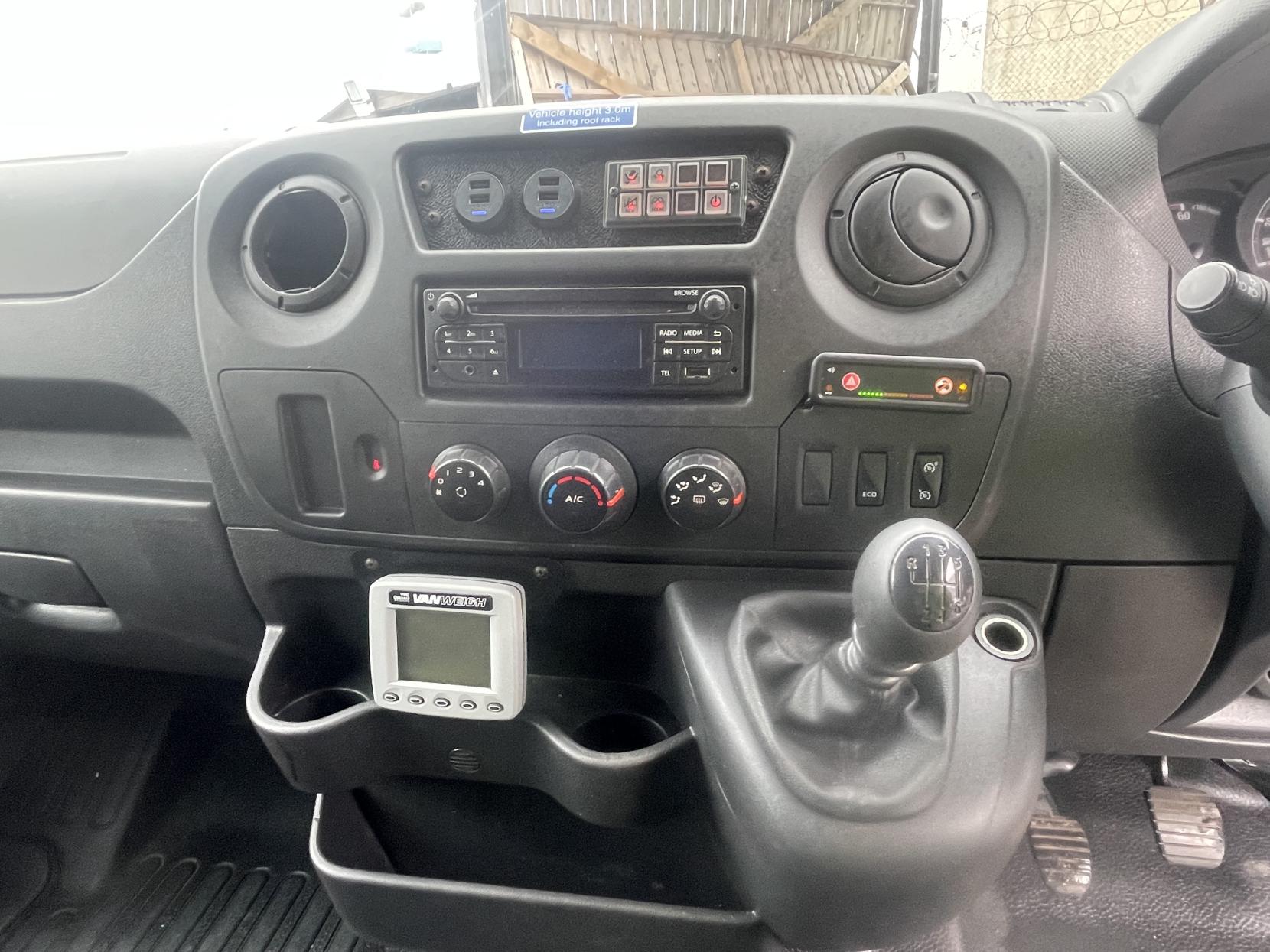 Vauxhall Movano 2.3 CDTi 3500 Panel Van 5dr Diesel Manual FWD L2 H2 Euro 6 (130 ps)