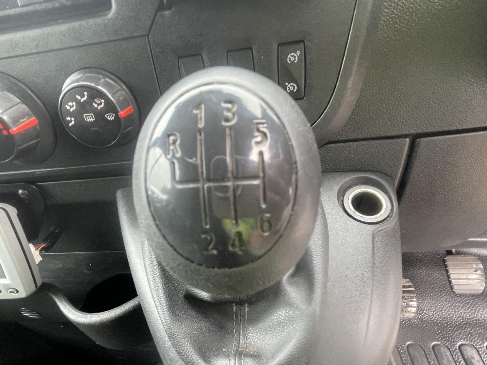 Vauxhall Movano 2.3 CDTi 3500 Panel Van 5dr Diesel Manual FWD L2 H2 Euro 6 (130 ps)