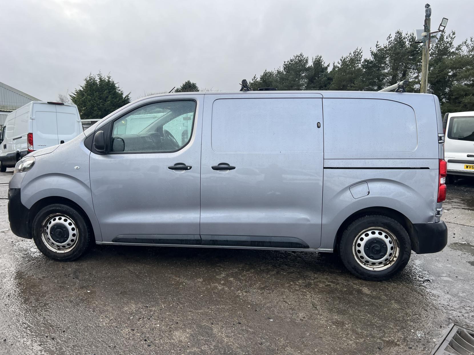 Vauxhall Vivaro 1.5 Turbo D 2700 Edition Panel Van 5dr Diesel Manual L1 H1 Euro 6 (s/s) (100 ps)