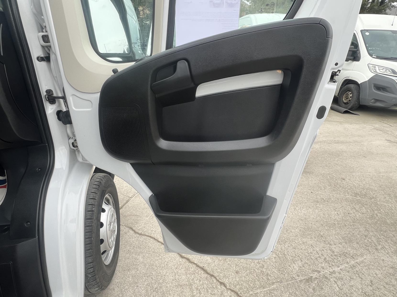 Citroen Relay 2.2 BlueHDi 35 Enterprise Panel Van 5dr Diesel Manual L3 High Roof Euro 6 (s/s) (140 ps)