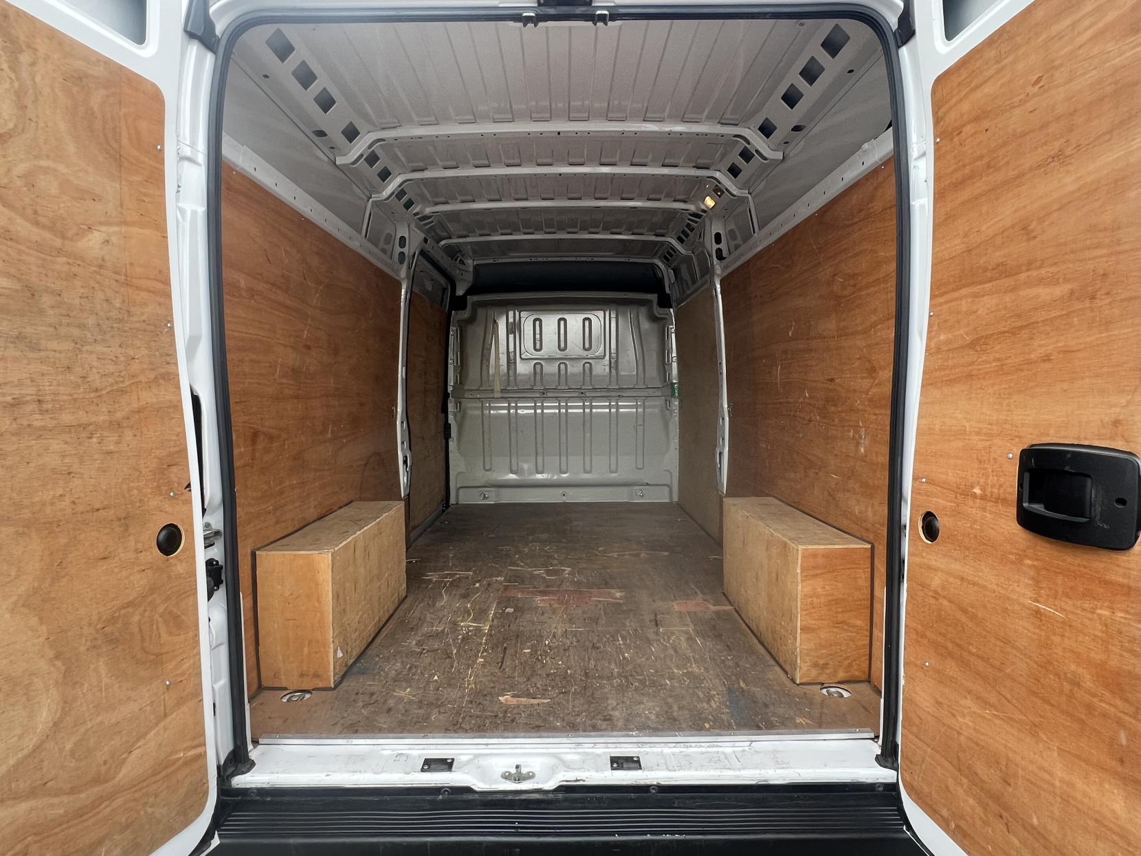 Citroen Relay 2.2 BlueHDi 35 Enterprise Panel Van 5dr Diesel Manual L3 High Roof Euro 6 (s/s) (140 ps)