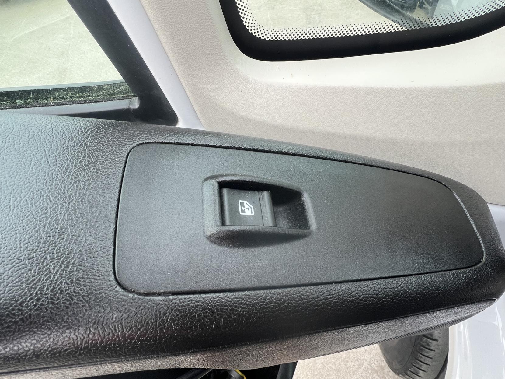 Citroen Relay 2.2 BlueHDi 35 Enterprise Panel Van 5dr Diesel Manual L3 High Roof Euro 6 (s/s) (140 ps)