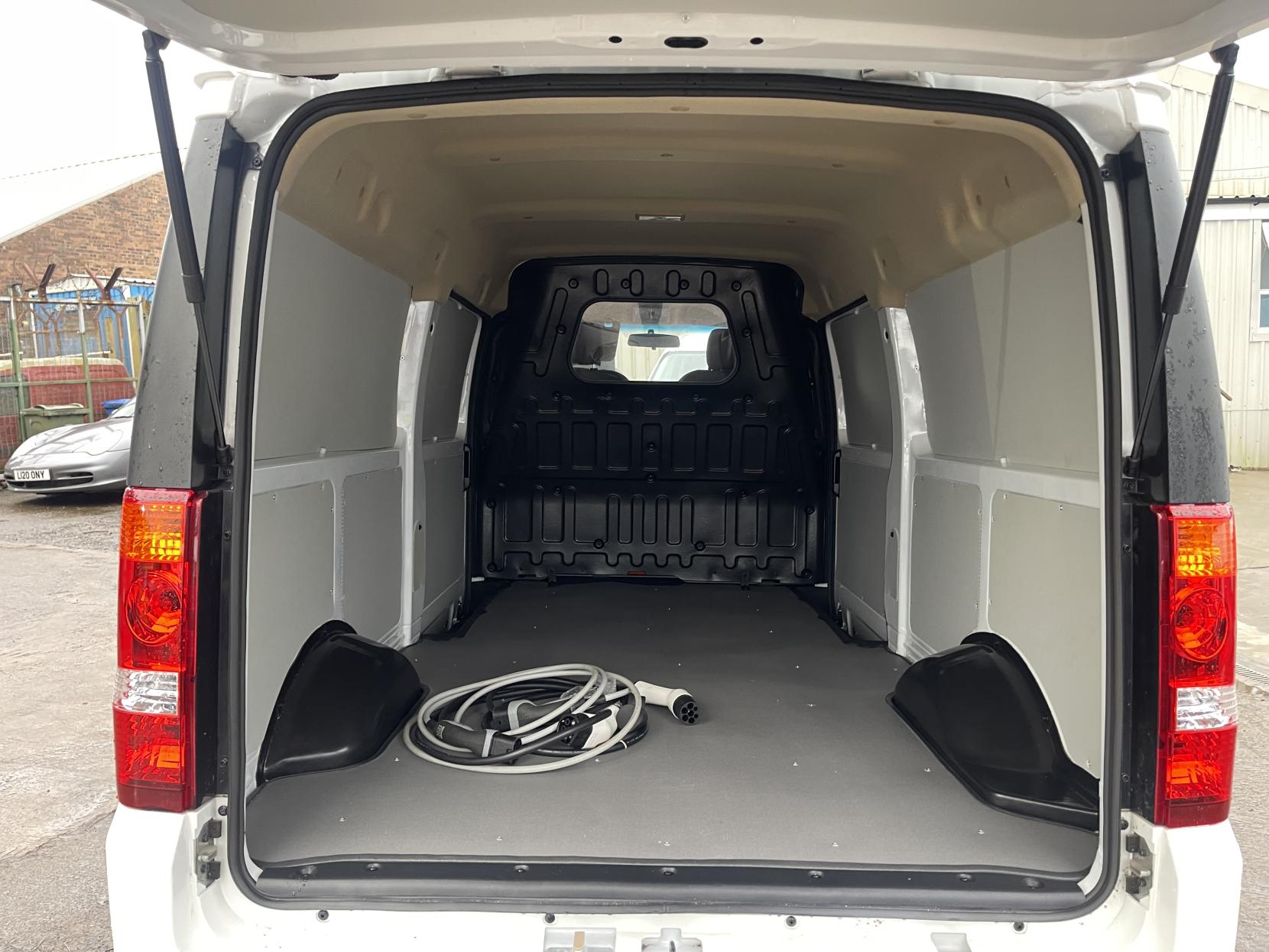 DFSK EC35 39kWh 62 Panel Van 5dr Electric Auto SWB (82 ps)