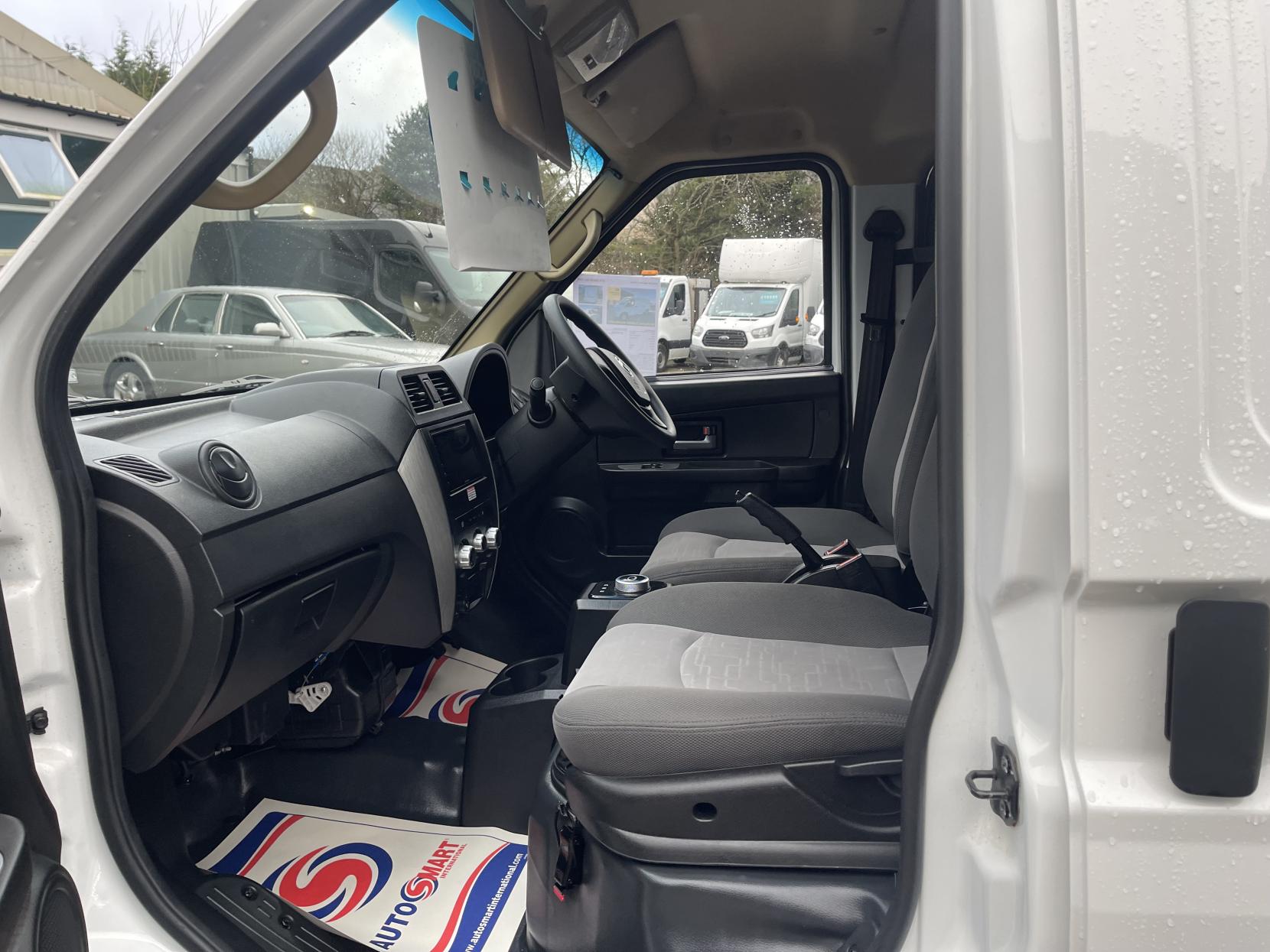 DFSK EC35 39kWh 62 Panel Van 5dr Electric Auto SWB (82 ps)