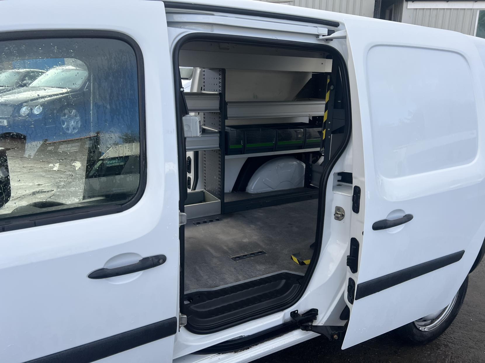 Renault Kangoo Maxi 1.5 Business Panel Van (2015 - 2022)