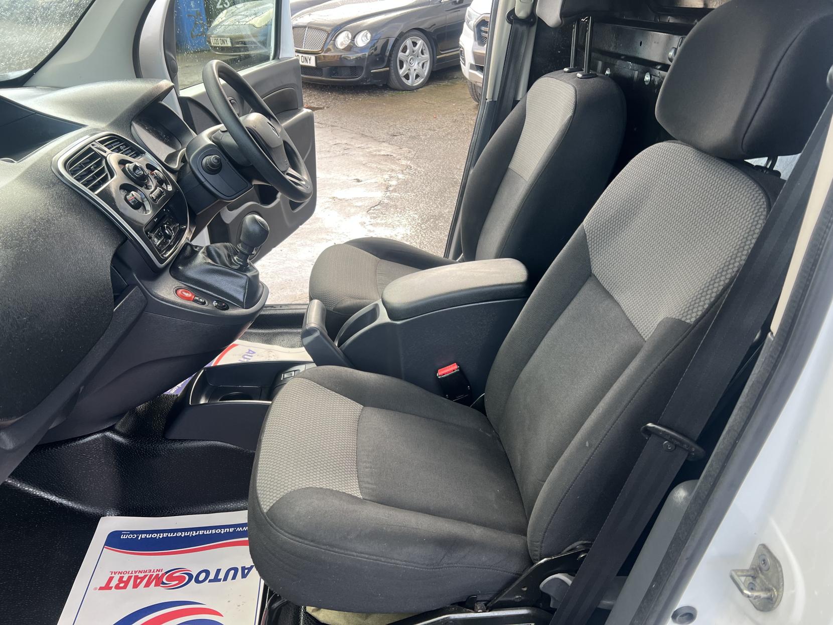 Renault Kangoo Maxi 1.5 Business Panel Van (2015 - 2022)