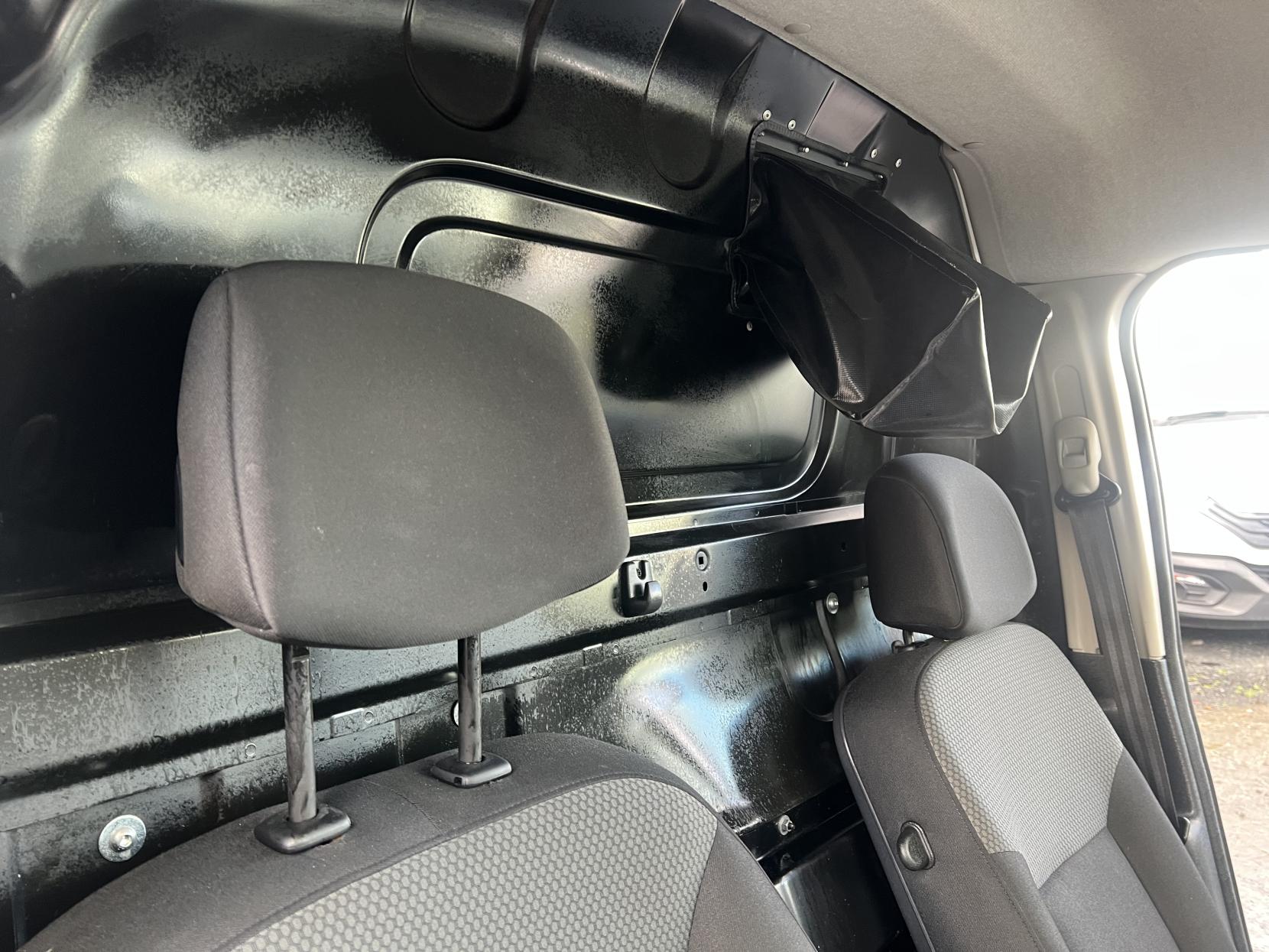 Renault Kangoo Maxi 1.5 Business Panel Van (2015 - 2022)