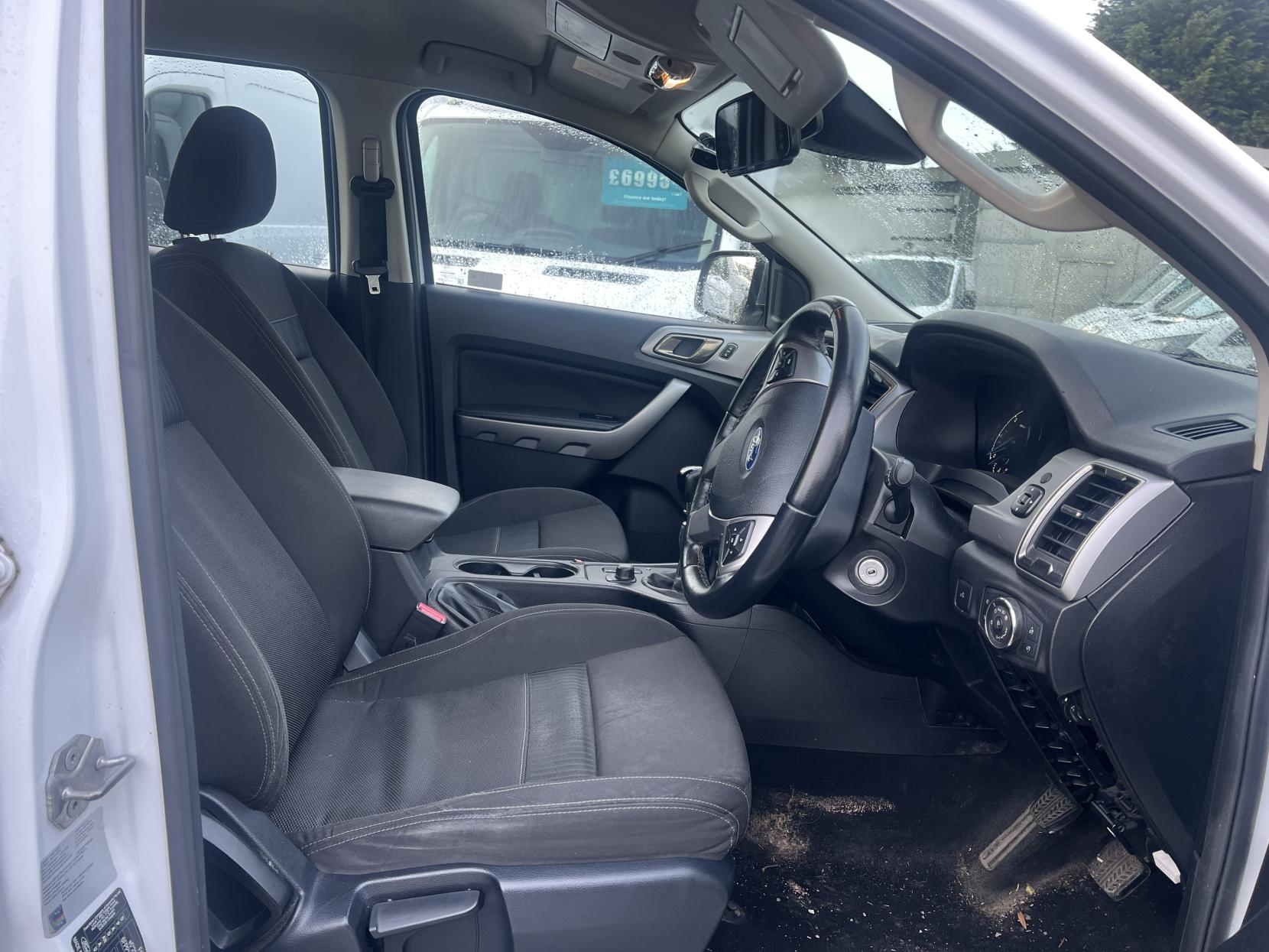 Ford Ranger 2.0 EcoBlue XLT Pickup Double Cab 4dr Diesel Manual 4WD Euro 6 (s/s) (170 ps)