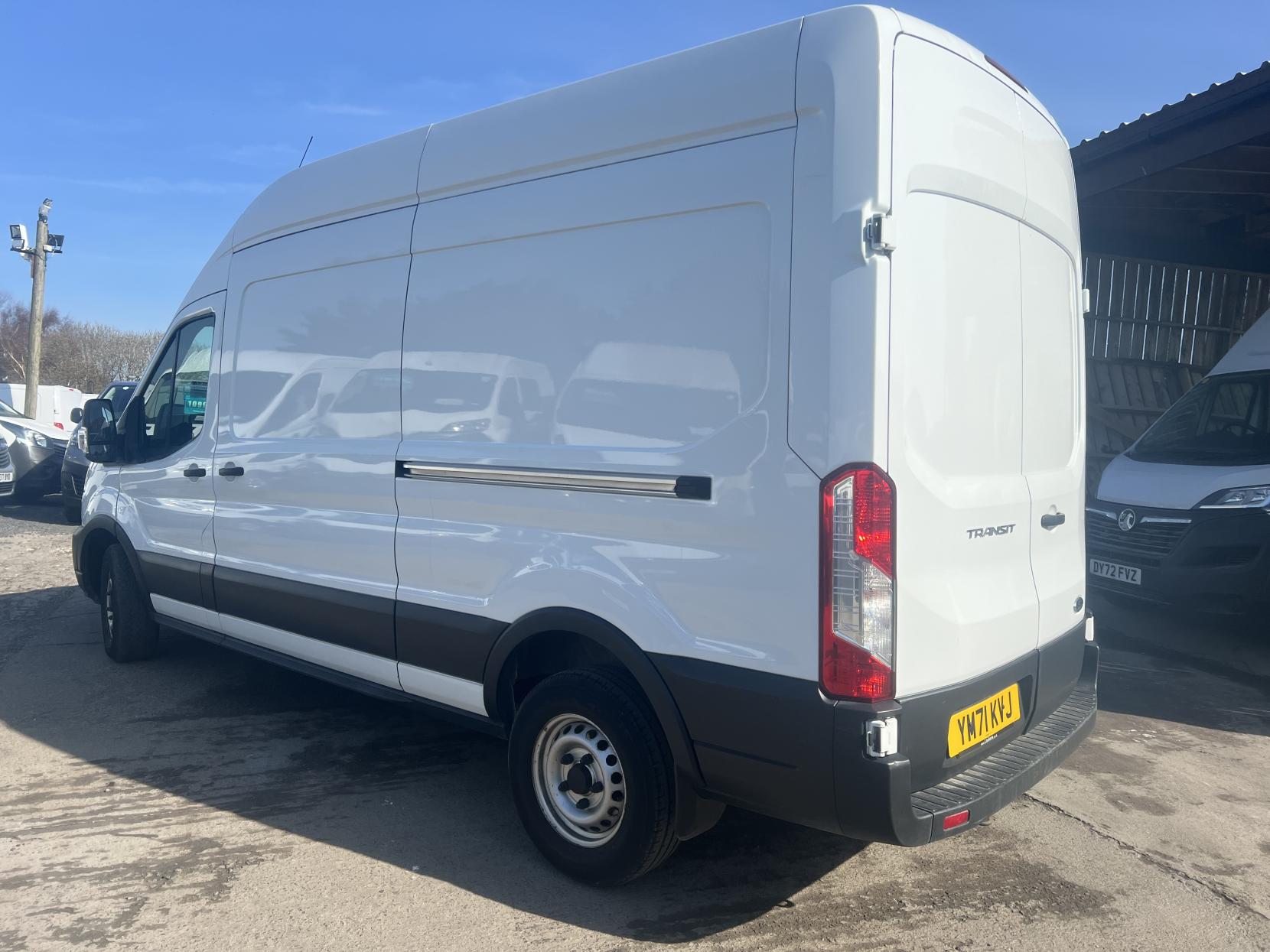 Ford Transit 2.0 350 EcoBlue Leader Panel Van 5dr Diesel Manual FWD L3 H3 Euro 6 (s/s) (130 ps)