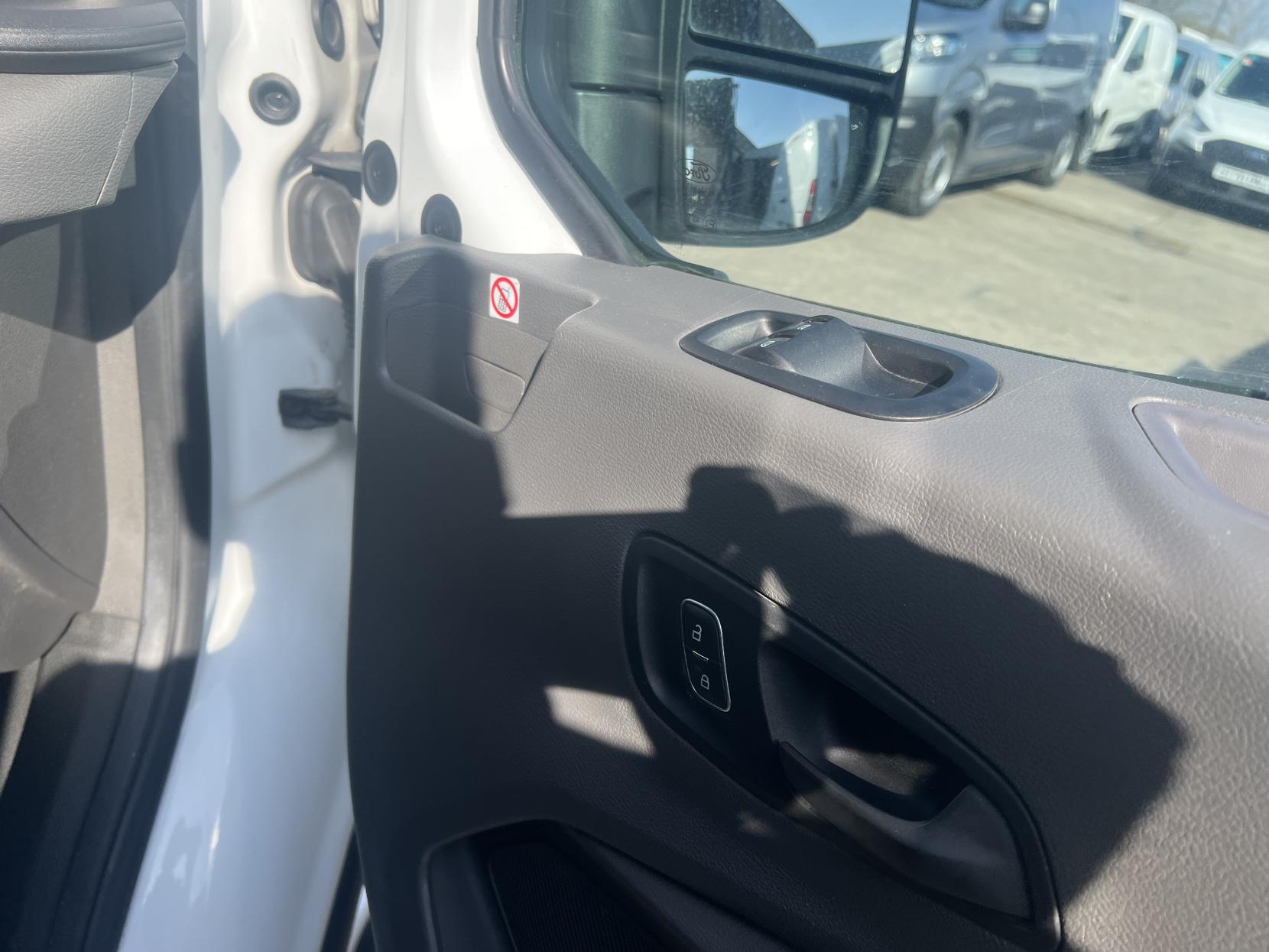 Ford Transit 2.0 350 EcoBlue Leader Panel Van 5dr Diesel Manual FWD L3 H3 Euro 6 (s/s) (130 ps)