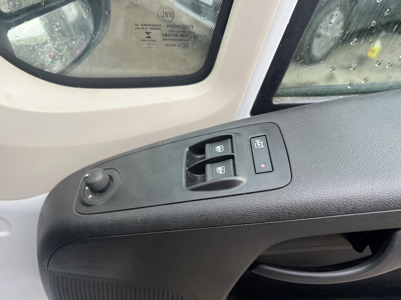 Vauxhall Movano 2.2 CDTi 3500 BiTurbo Dynamic Panel Van 5dr Diesel Manual FWD L3 H3 Euro 6 (s/s) (140 ps)