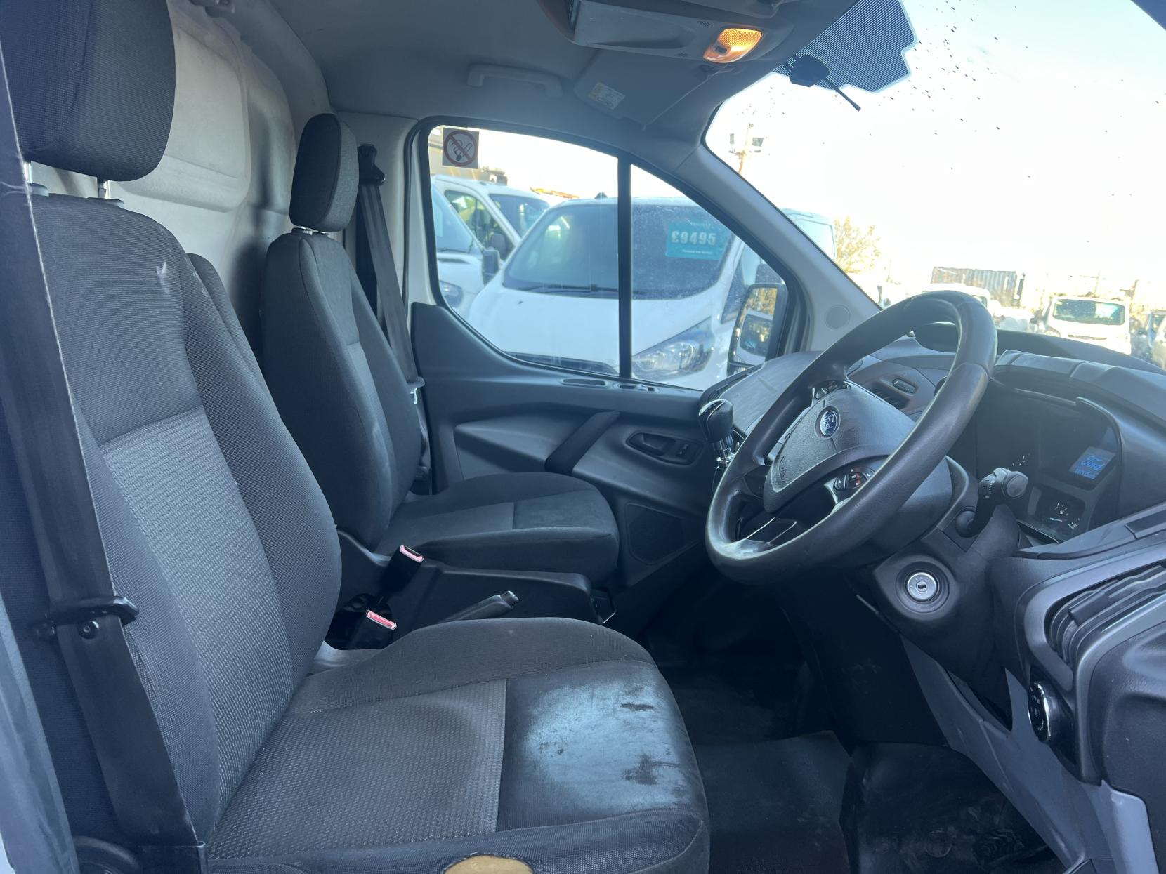 Ford Transit Custom 2.0 TDCi 310 Panel Van 5dr Diesel Manual L1 H1 (163 g/km, 104 bhp)