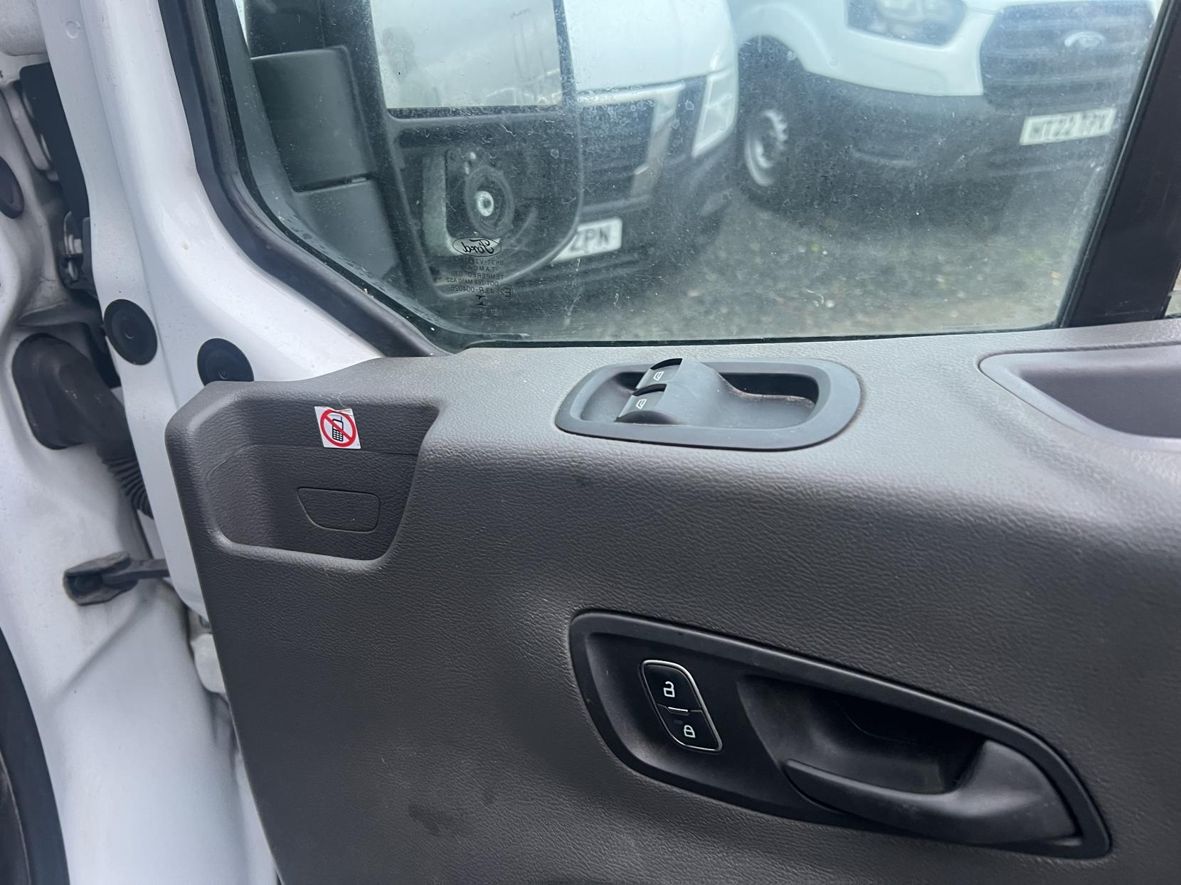 Ford Transit 2.0 350 EcoBlue Leader Panel Van 5dr Diesel Manual RWD L4 H3 Euro 6 (s/s) (130 ps)