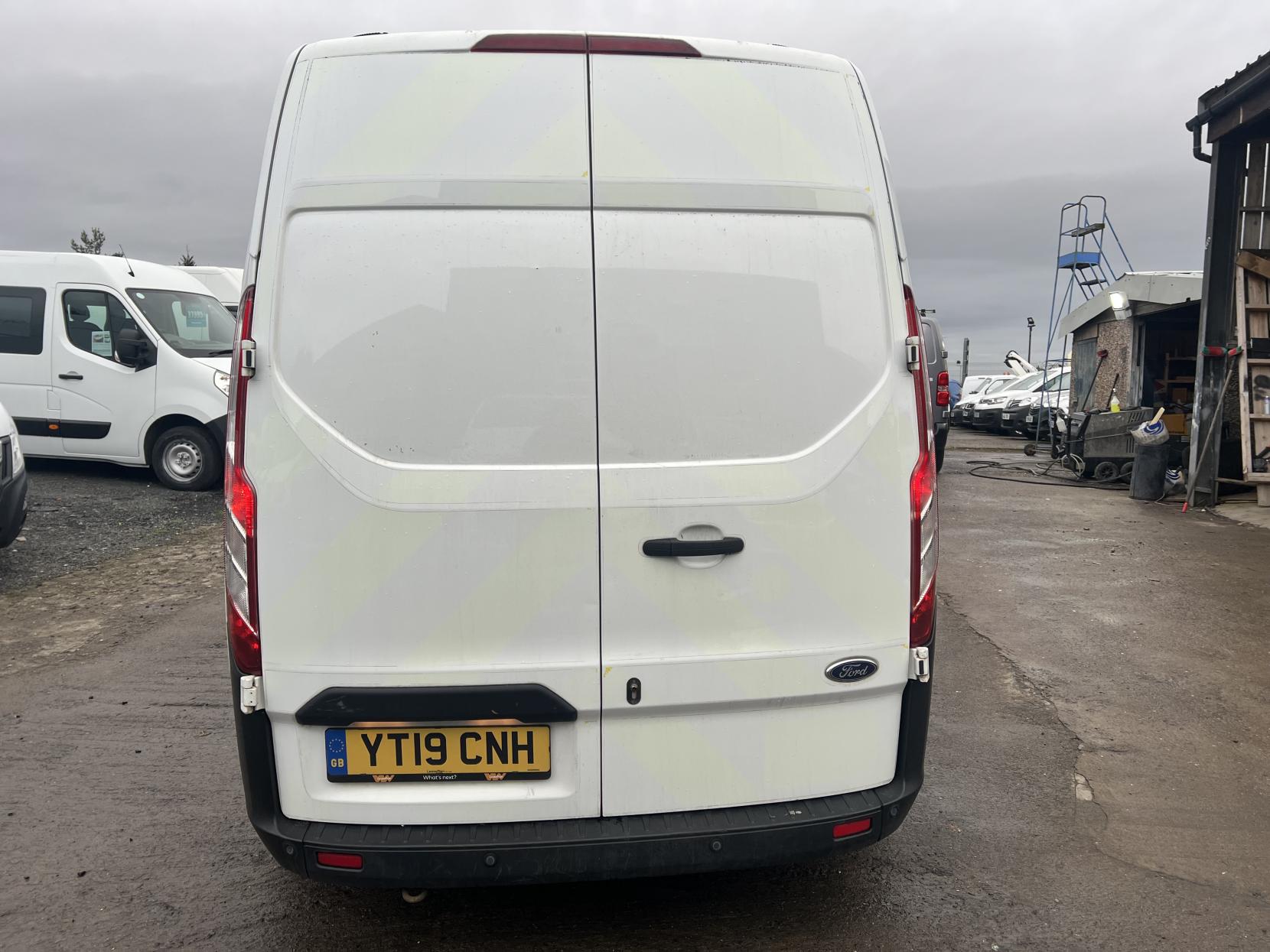 Ford Transit Custom 2.0 300 EcoBlue Panel Van 5dr Diesel Manual L1 H2 Euro 6 (105 ps)