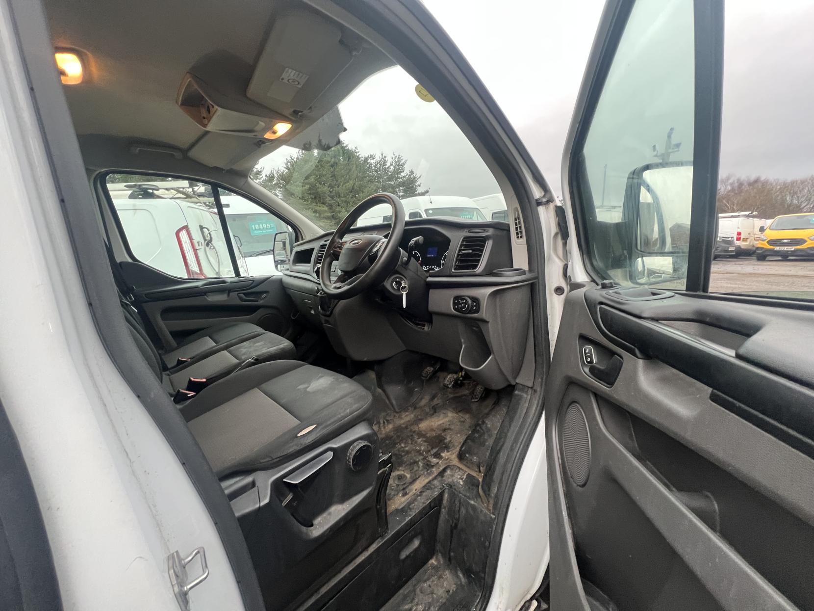 Ford Transit Custom 2.0 300 EcoBlue Panel Van 5dr Diesel Manual L1 H2 Euro 6 (105 ps)