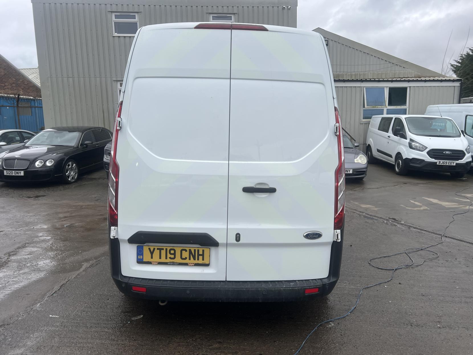 Ford Transit Custom 2.0 300 EcoBlue Panel Van 5dr Diesel Manual L1 H2 Euro 6 (105 ps)