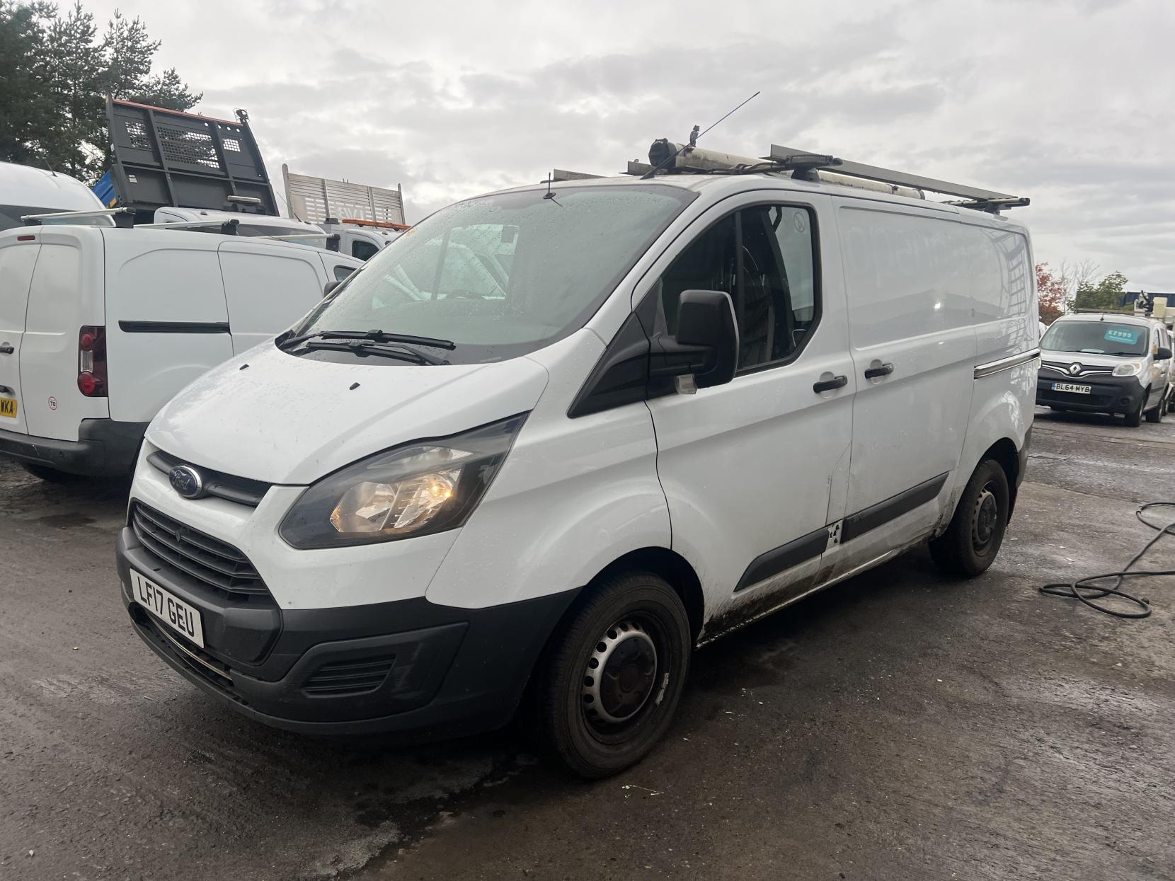Ford Transit Custom 2.0 TDCi 310 Panel Van 5dr Diesel Manual L1 H1 (163 g/km, 104 bhp)