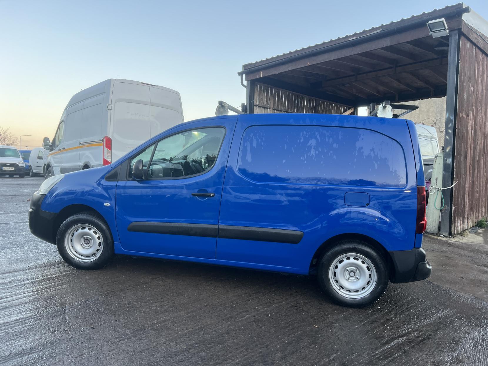 Peugeot Partner 1.6 BlueHDi 648 S Panel Van 4dr Diesel Manual L1 (112 g/km, 73.97 bhp)
