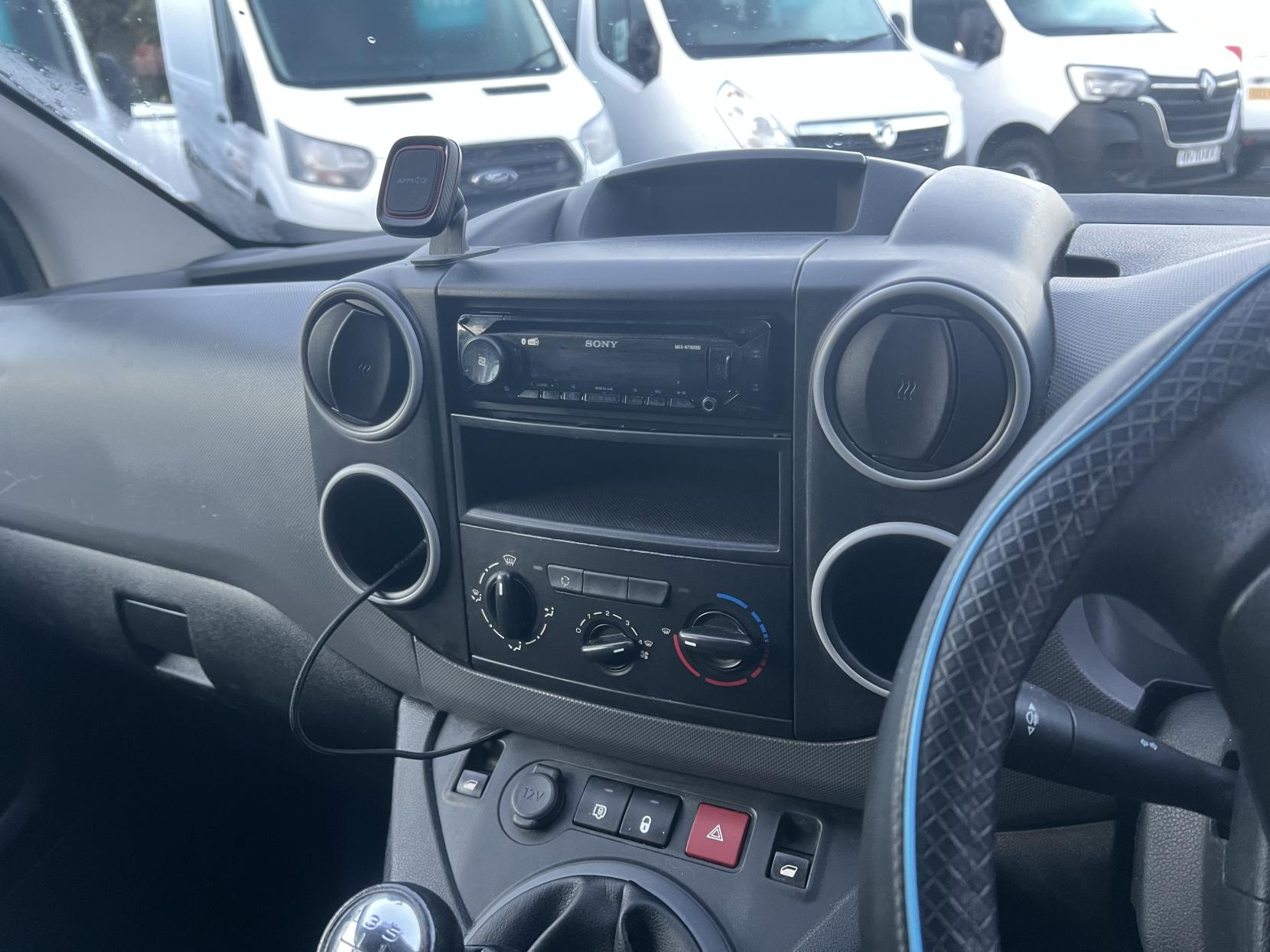 Peugeot Partner 1.6 BlueHDi 648 S Panel Van 4dr Diesel Manual L1 (112 g/km, 73.97 bhp)