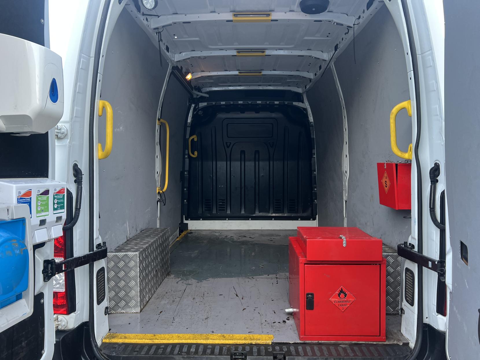 Vauxhall Movano 2.3 CDTi 3500 Panel Van 5dr Diesel Manual FWD L2 H2 Euro 6 (130 ps)