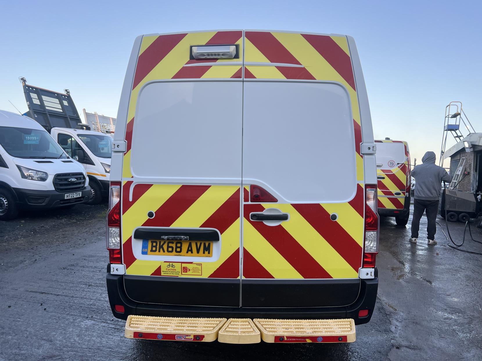 Vauxhall Movano 2.3 CDTi 3500 Panel Van 5dr Diesel Manual FWD L2 H2 Euro 6 (130 ps)