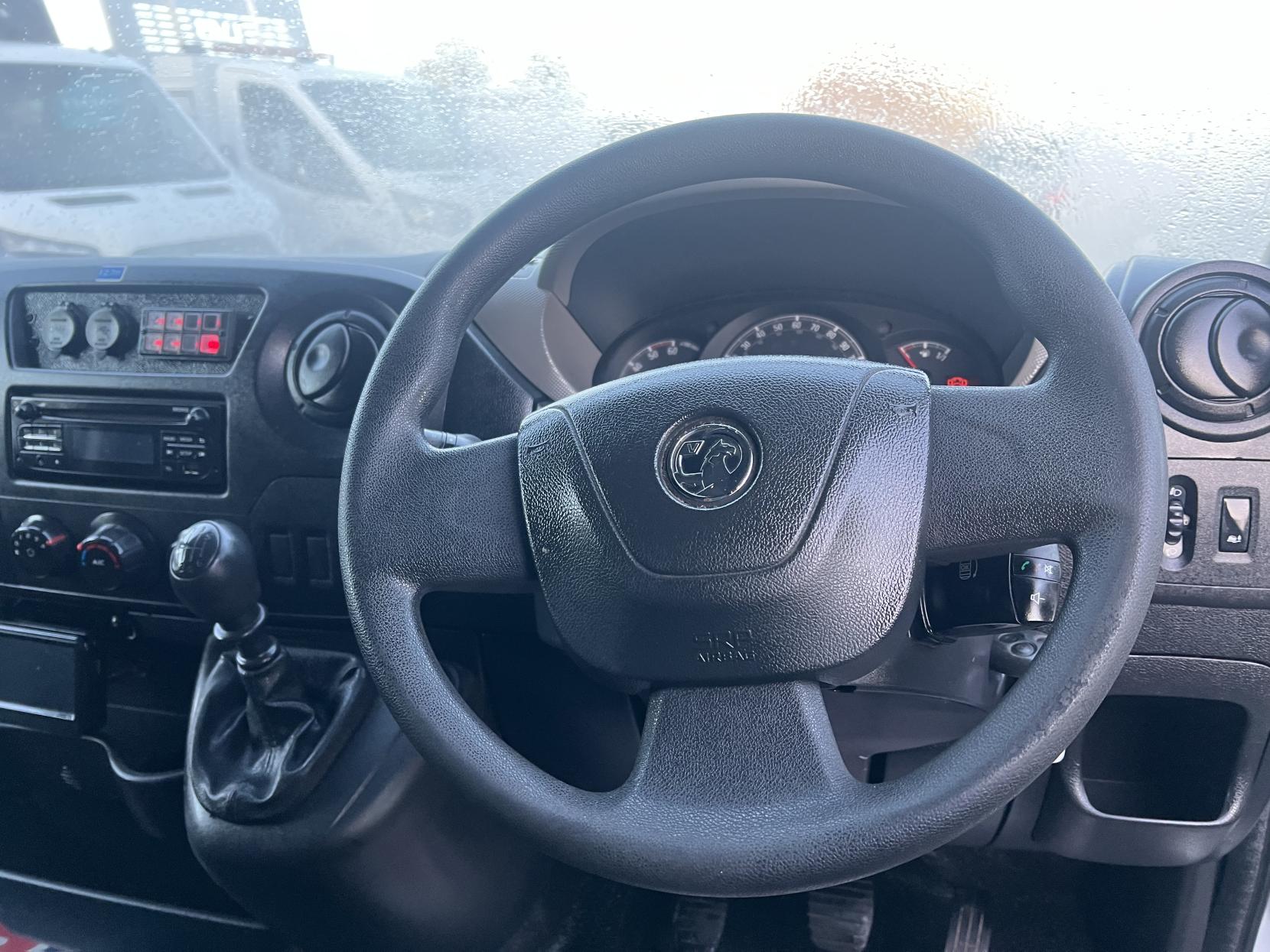 Vauxhall Movano 2.3 CDTi 3500 Panel Van 5dr Diesel Manual FWD L2 H2 Euro 6 (130 ps)