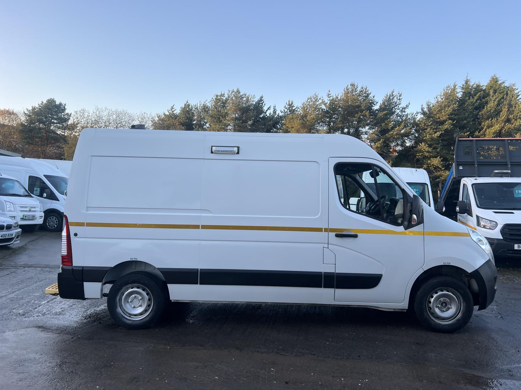 Vauxhall Movano 2.3 CDTi 3500 Panel Van 5dr Diesel Manual FWD L2 H2 Euro 6 (130 ps)