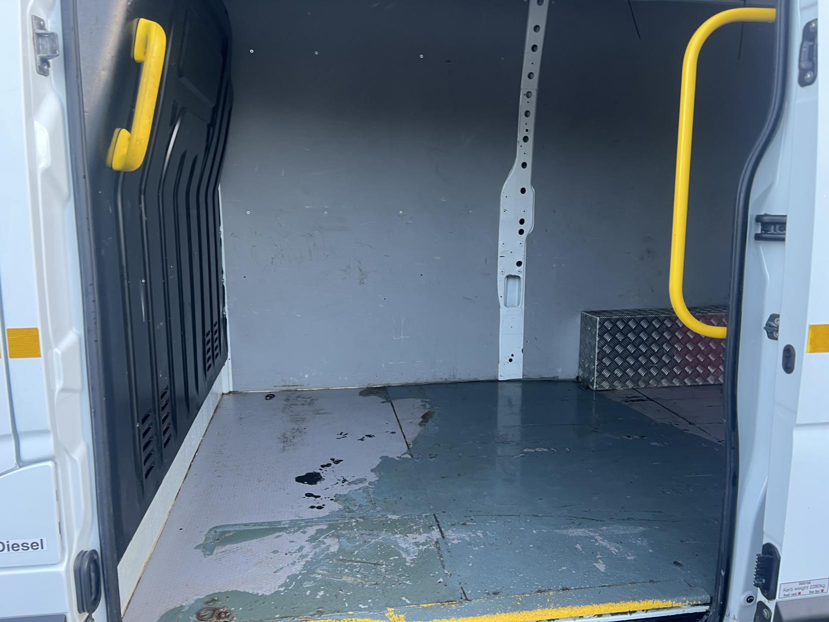 Vauxhall Movano 2.3 CDTi 3500 Panel Van 5dr Diesel Manual FWD L2 H2 Euro 6 (130 ps)