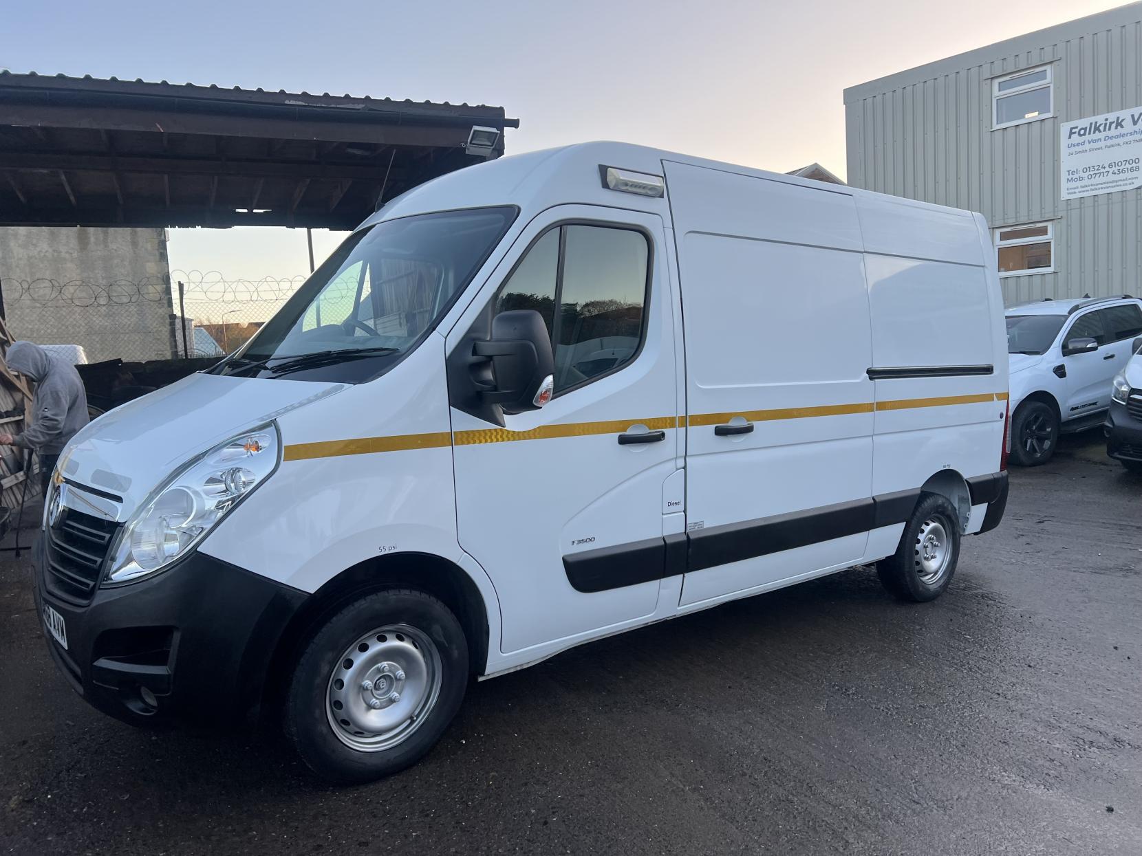 Vauxhall Movano 2.3 CDTi 3500 Panel Van 5dr Diesel Manual FWD L2 H2 Euro 6 (130 ps)