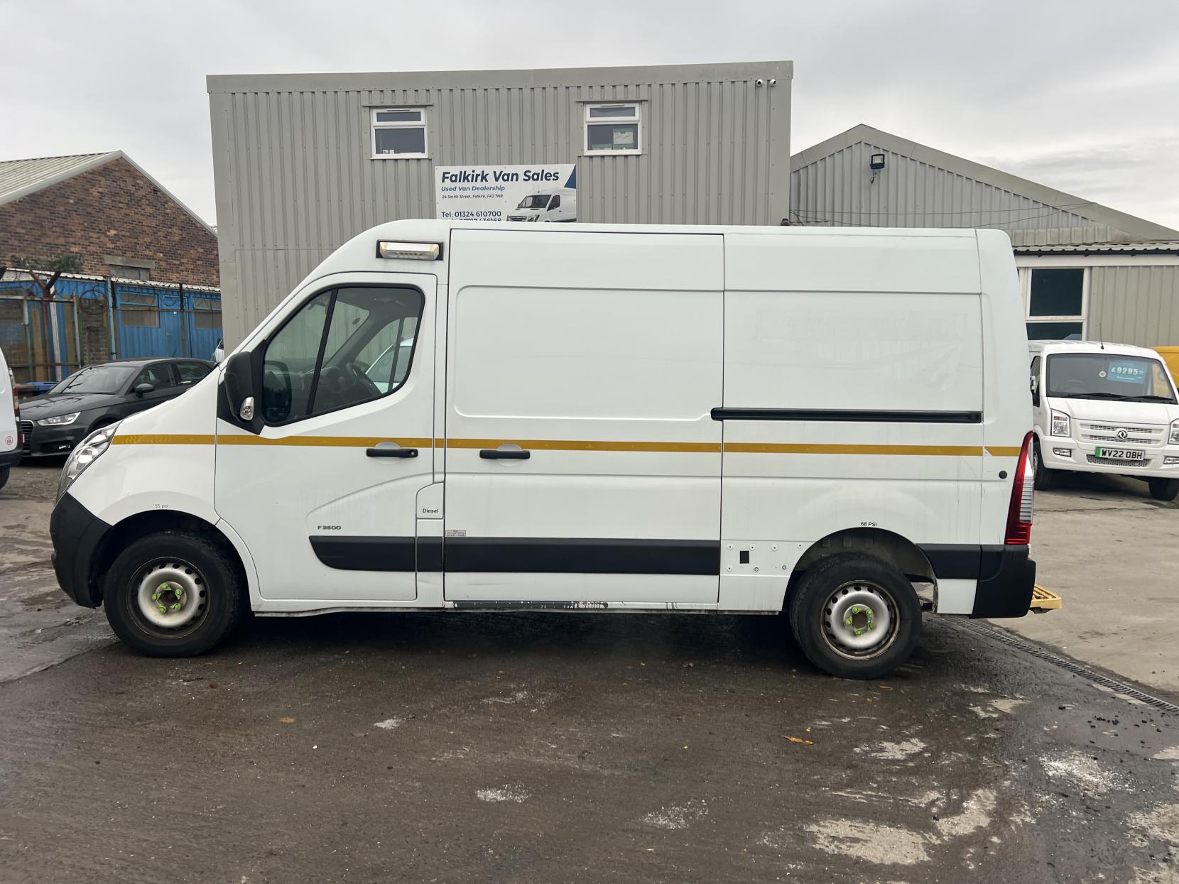 Vauxhall Movano 2.3 CDTi 3500 Panel Van 5dr Diesel Manual FWD L2 H2 Euro 6 (130 ps)