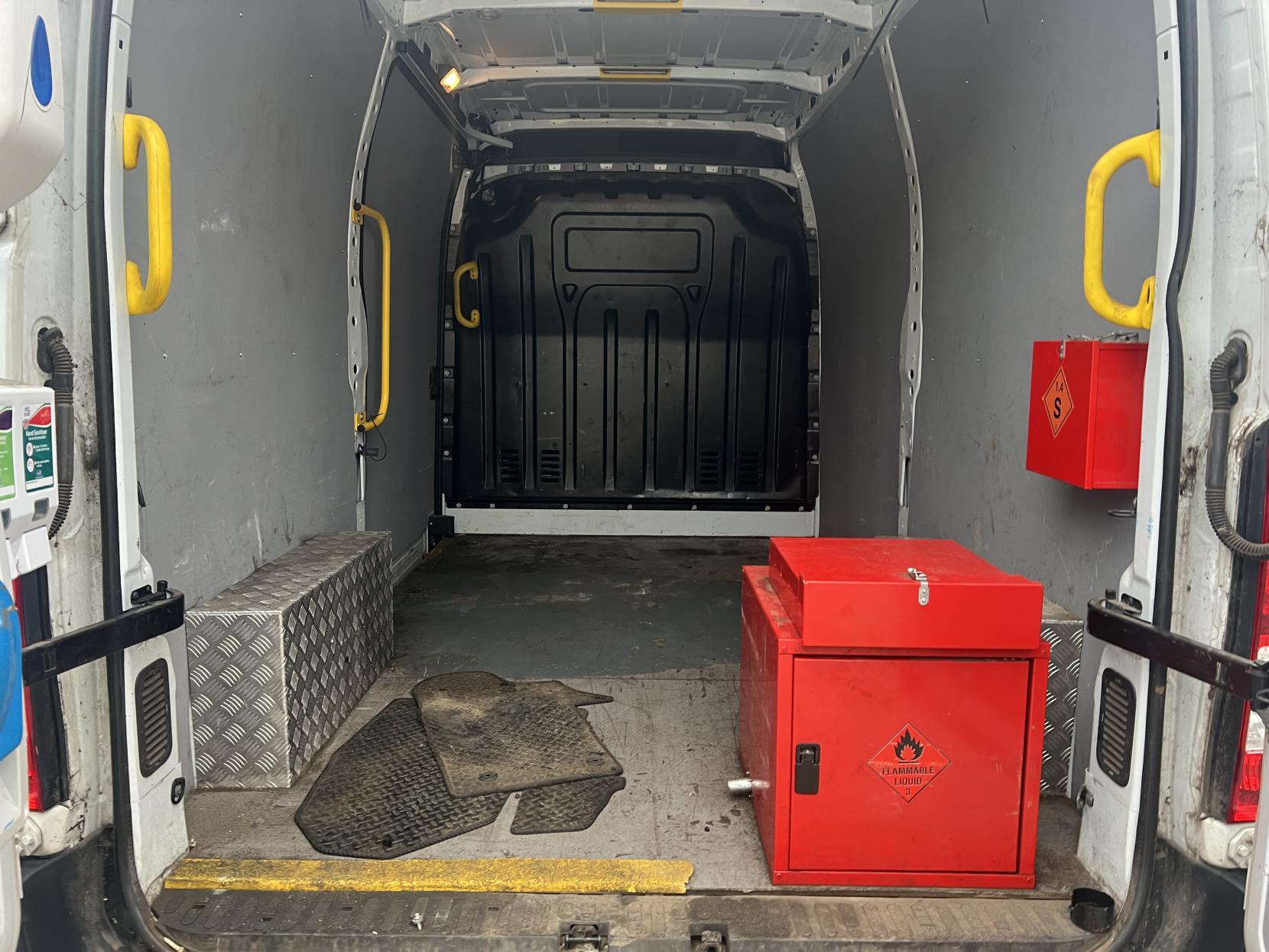 Vauxhall Movano 2.3 CDTi 3500 Panel Van 5dr Diesel Manual FWD L2 H2 Euro 6 (130 ps)