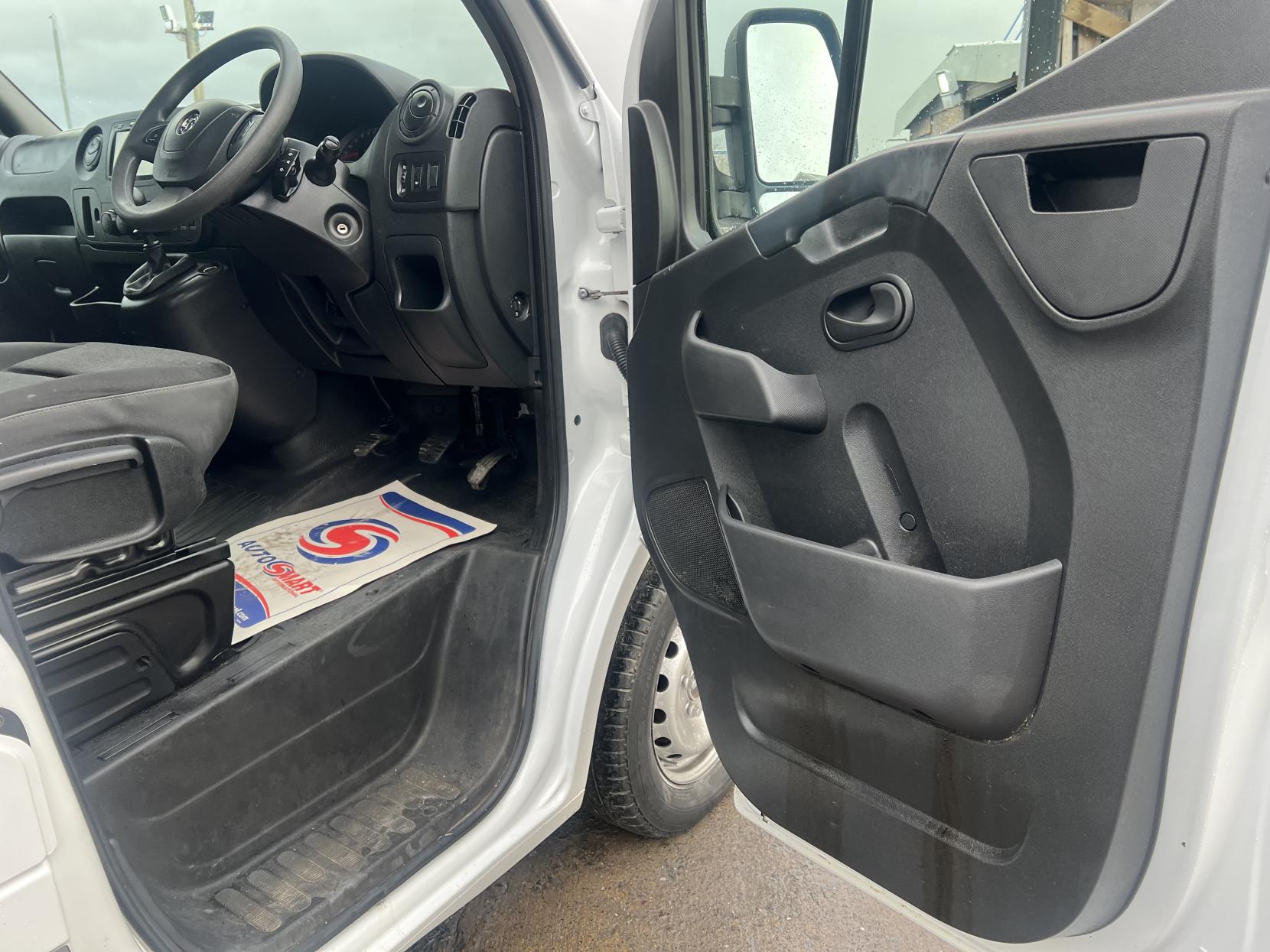 Vauxhall Movano 2.3 CDTi 3500 BiTurbo Panel Van 5dr Diesel Manual FWD L2 H2 Euro 6 (s/s) (145 ps)