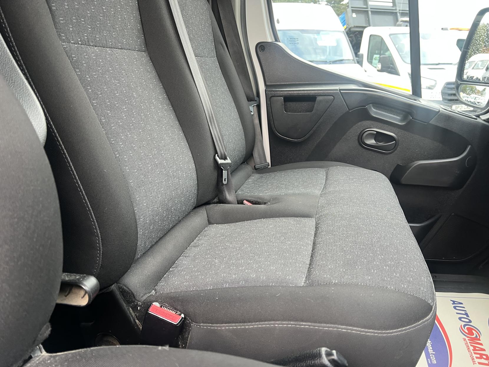 Vauxhall Movano 2.3 CDTi 3500 BiTurbo Panel Van 5dr Diesel Manual FWD L2 H2 Euro 6 (s/s) (145 ps)