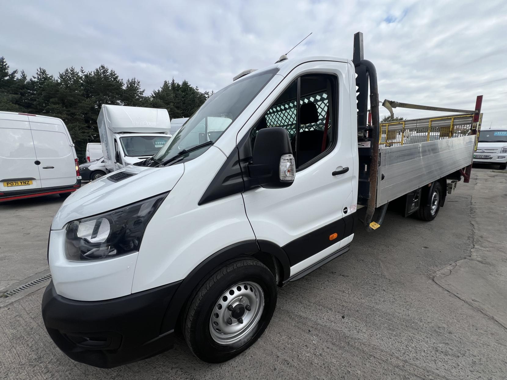 Ford Transit 2.0 350 EcoBlue MHEV Leader Chassis Cab 2dr Diesel Manual FWD L4 Euro 6 (s/s) (130 ps)
