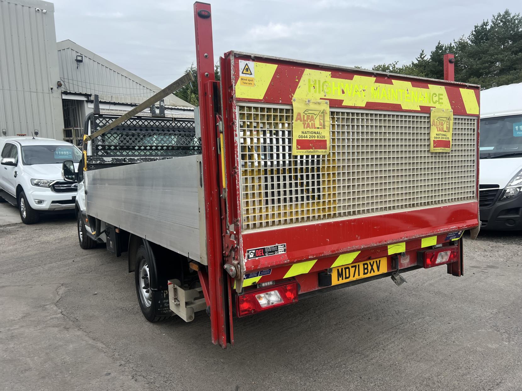 Ford Transit 2.0 350 EcoBlue MHEV Leader Chassis Cab 2dr Diesel Manual FWD L4 Euro 6 (s/s) (130 ps)