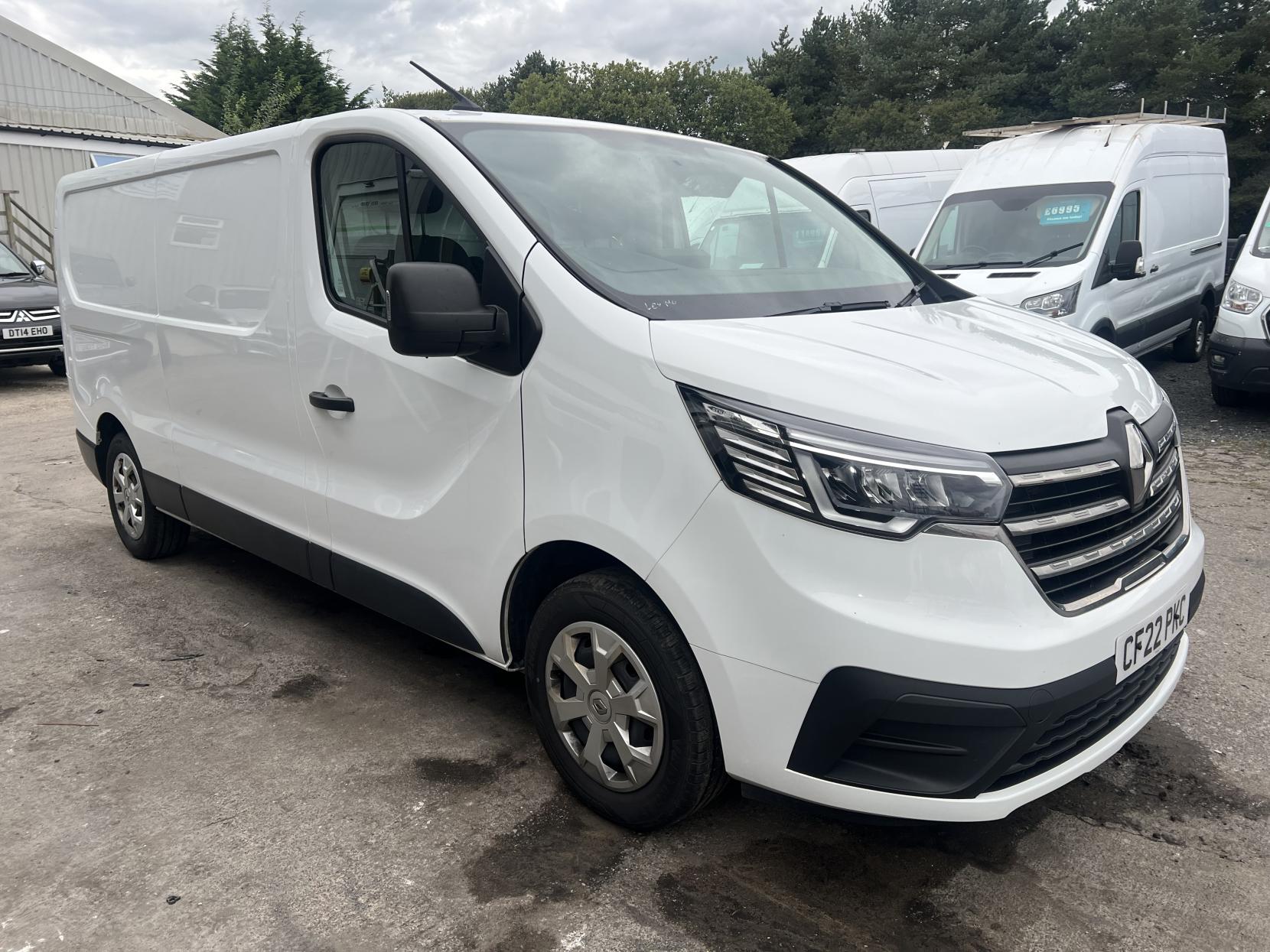Renault Trafic 2.0 dCi Blue LL30 Business+ Panel Van 5dr Diesel Manual L2 H1 Euro 6 (s/s) (130 ps)