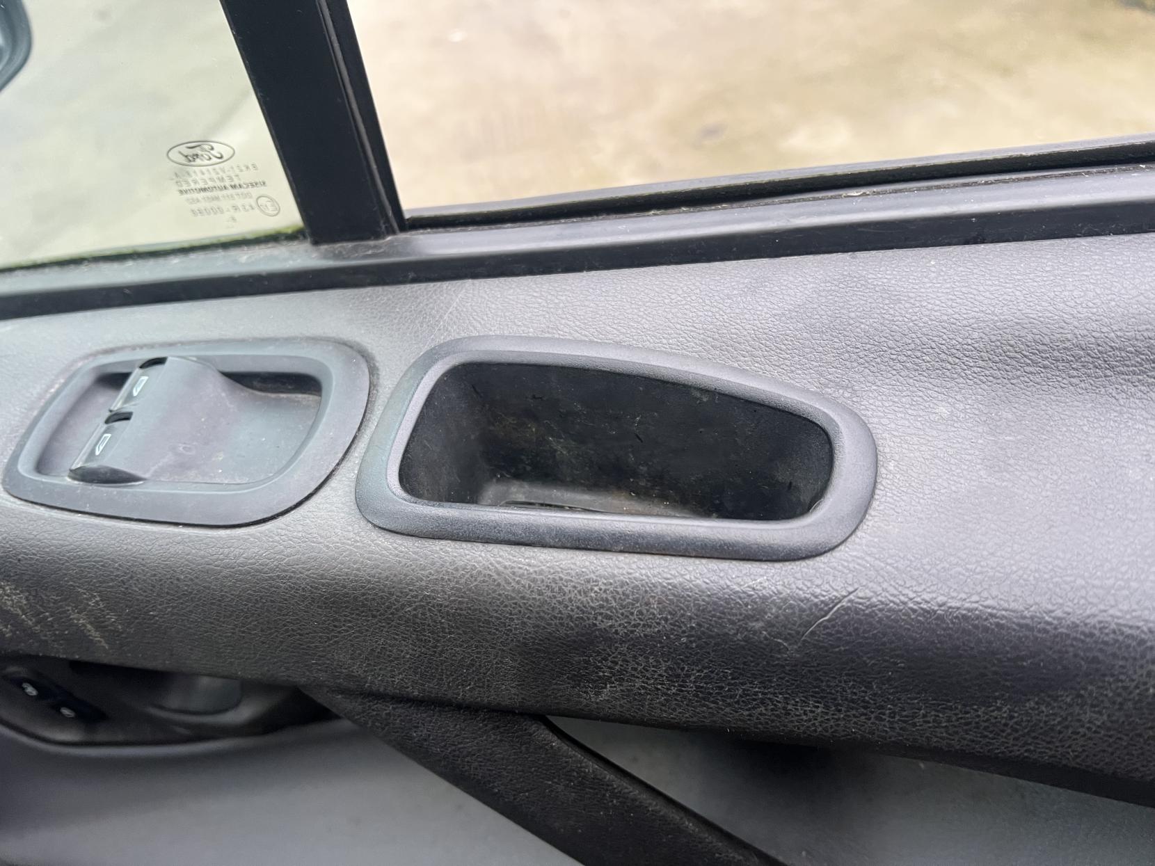 Ford Transit Custom 2.0 TDCi 310 Panel Van 5dr Diesel Manual L1 H1 (163 g/km, 104 bhp)