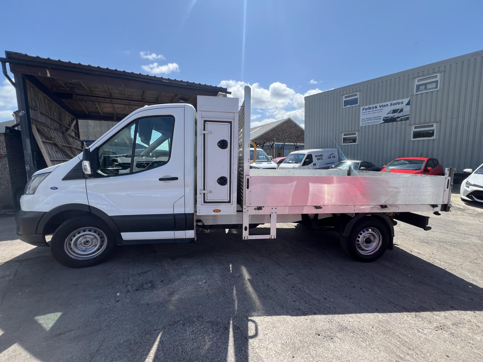 Ford Transit 2.0 350 EcoBlue Leader Chassis Cab 2dr Diesel Manual RWD L3 Euro 6 (s/s) (130 ps)