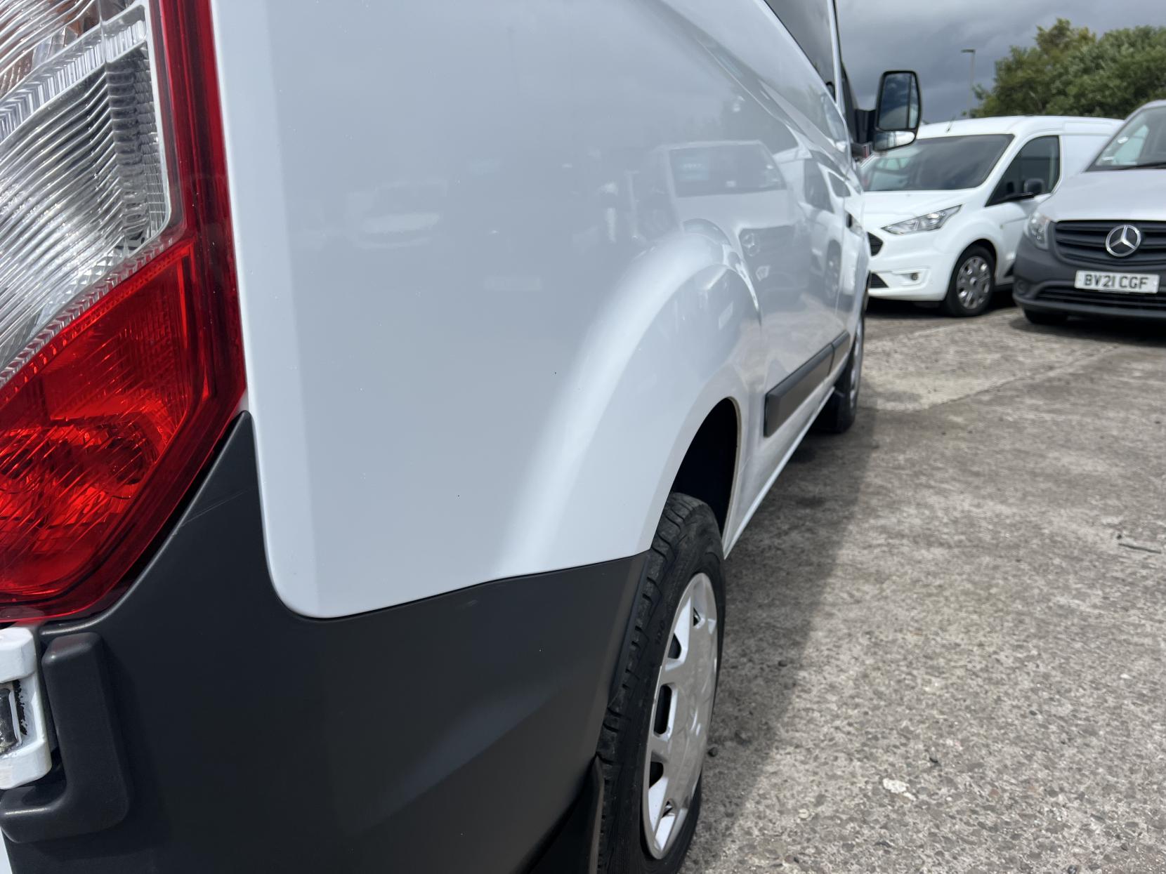 Ford Transit Custom 2.0 TDCi 310 Trend Panel Van 5dr Diesel Manual L1 H2 (157 g/km, 128 bhp)