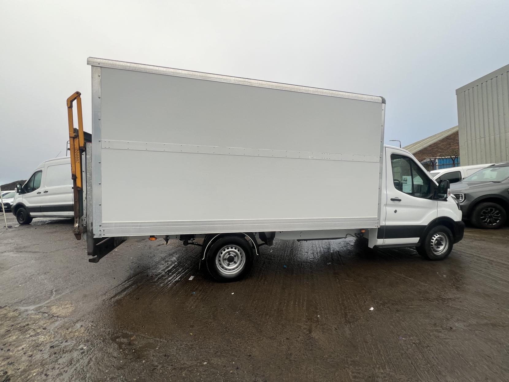 Ford Transit 2.0 350 EcoBlue Leader Chassis Cab 2dr Diesel Manual FWD L3 Euro 6 (s/s) (130 ps)
