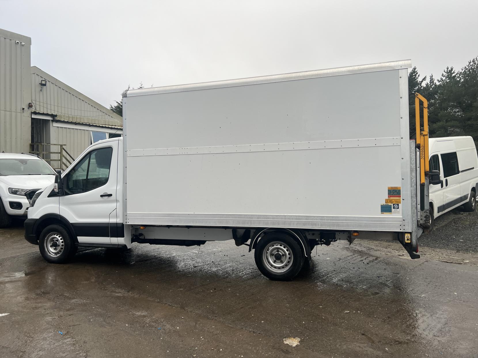 Ford Transit 2.0 350 EcoBlue Leader Chassis Cab 2dr Diesel Manual FWD L3 Euro 6 (s/s) (130 ps)
