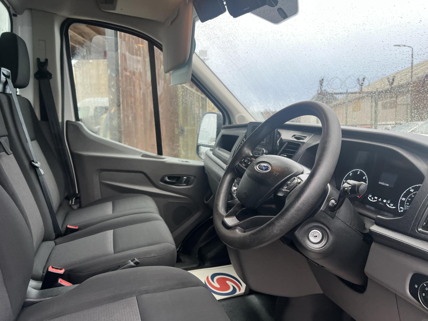 Ford Transit 2.0 350 EcoBlue Leader Chassis Cab 2dr Diesel Manual FWD L3 Euro 6 (s/s) (130 ps)