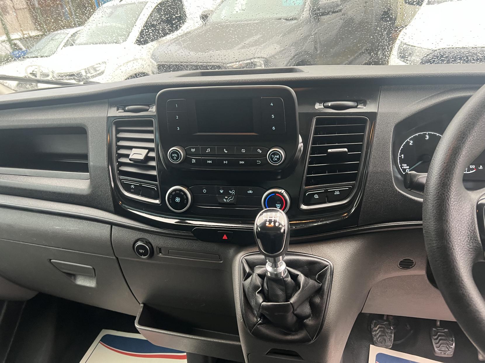 Ford Transit 2.0 350 EcoBlue Leader Chassis Cab 2dr Diesel Manual FWD L3 Euro 6 (s/s) (130 ps)