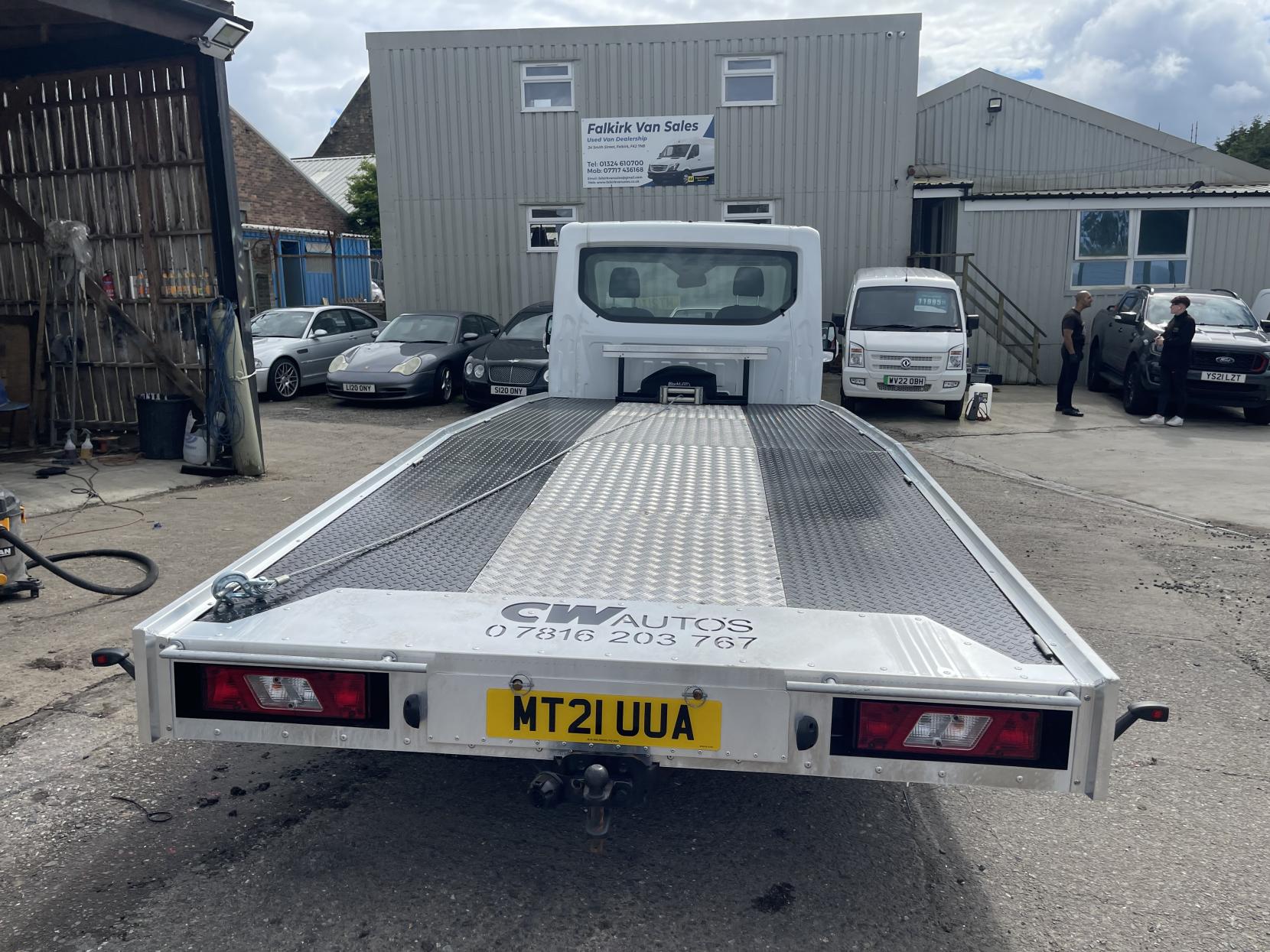 Ford Transit 2.0 350 EcoBlue Leader Chassis Cab 2dr Diesel Manual RWD L4 Euro 6 (s/s) (130 ps)
