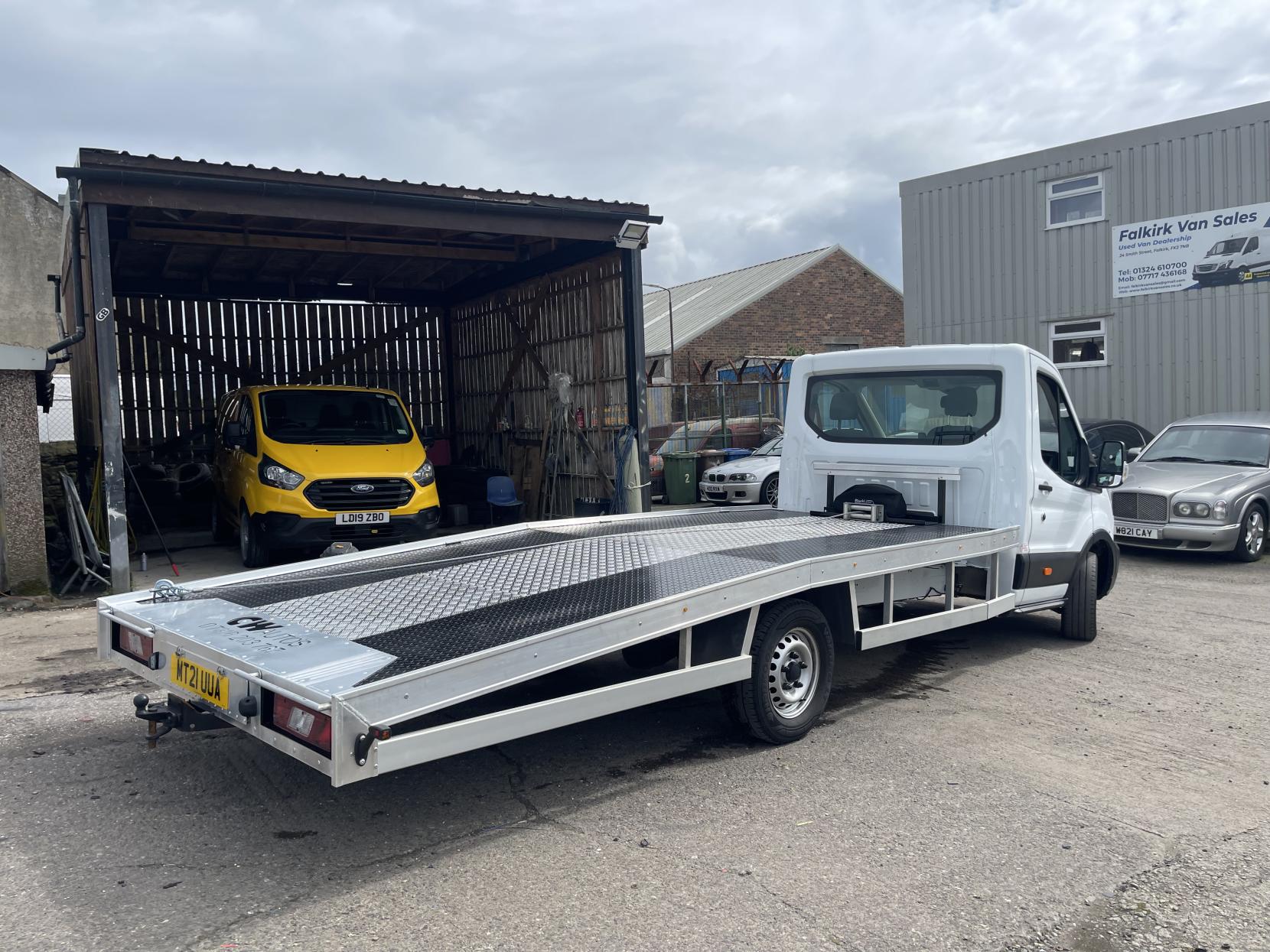 Ford Transit 2.0 350 EcoBlue Leader Chassis Cab 2dr Diesel Manual RWD L4 Euro 6 (s/s) (130 ps)