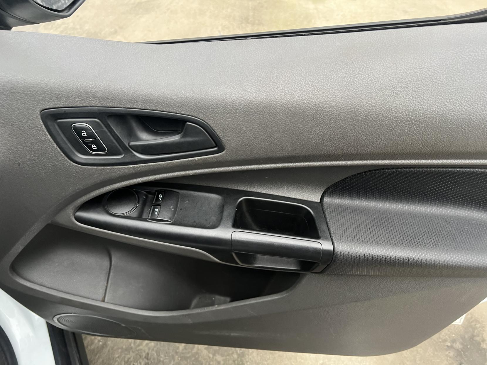 Ford Transit Connect 1.5 220 EcoBlue Leader Crew Van Double Cab 6dr Diesel Manual L1 Euro 6 (s/s) (100 ps)