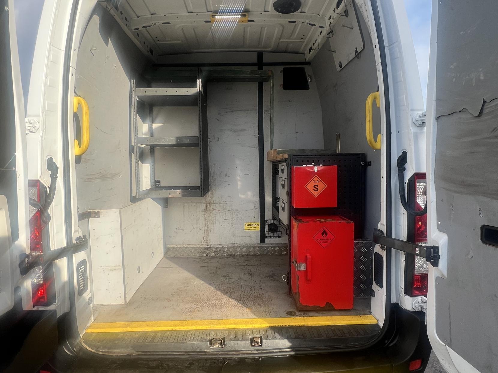 Vauxhall Movano 2.3 CDTi 3500 Panel Van 5dr Diesel Manual FWD L2 H2 Euro 6 (130 ps)