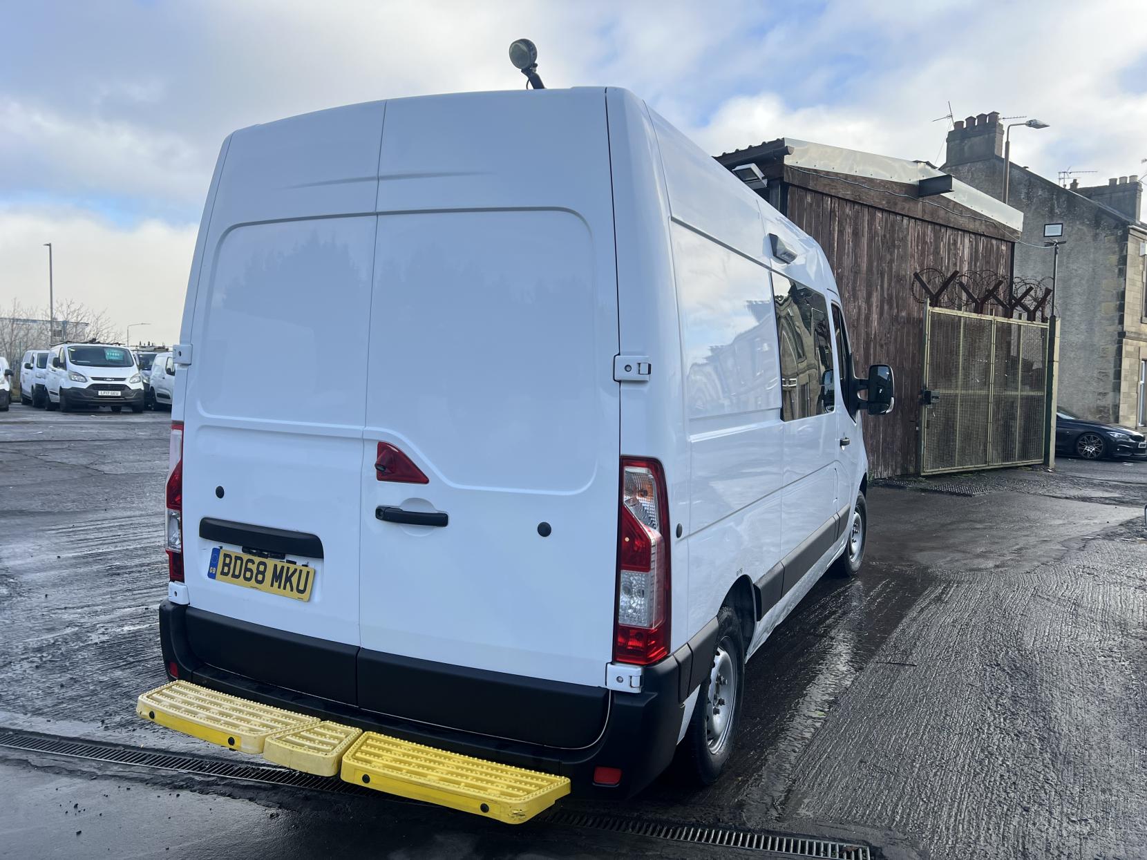 Vauxhall Movano 2.3 CDTi 3500 Panel Van 5dr Diesel Manual FWD L2 H2 Euro 6 (130 ps)