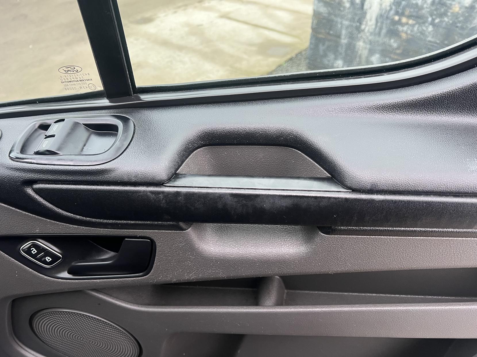 Ford Transit Custom 2.0 300 EcoBlue Leader Panel Van 5dr Diesel Manual L1 H2 Euro 6 (s/s) (105 ps)